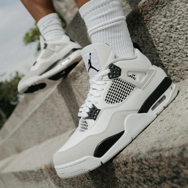 Jordan 4 Retro White and Black, (GS) Jordan 4 Retro White and Black 착용 스타일 - 5