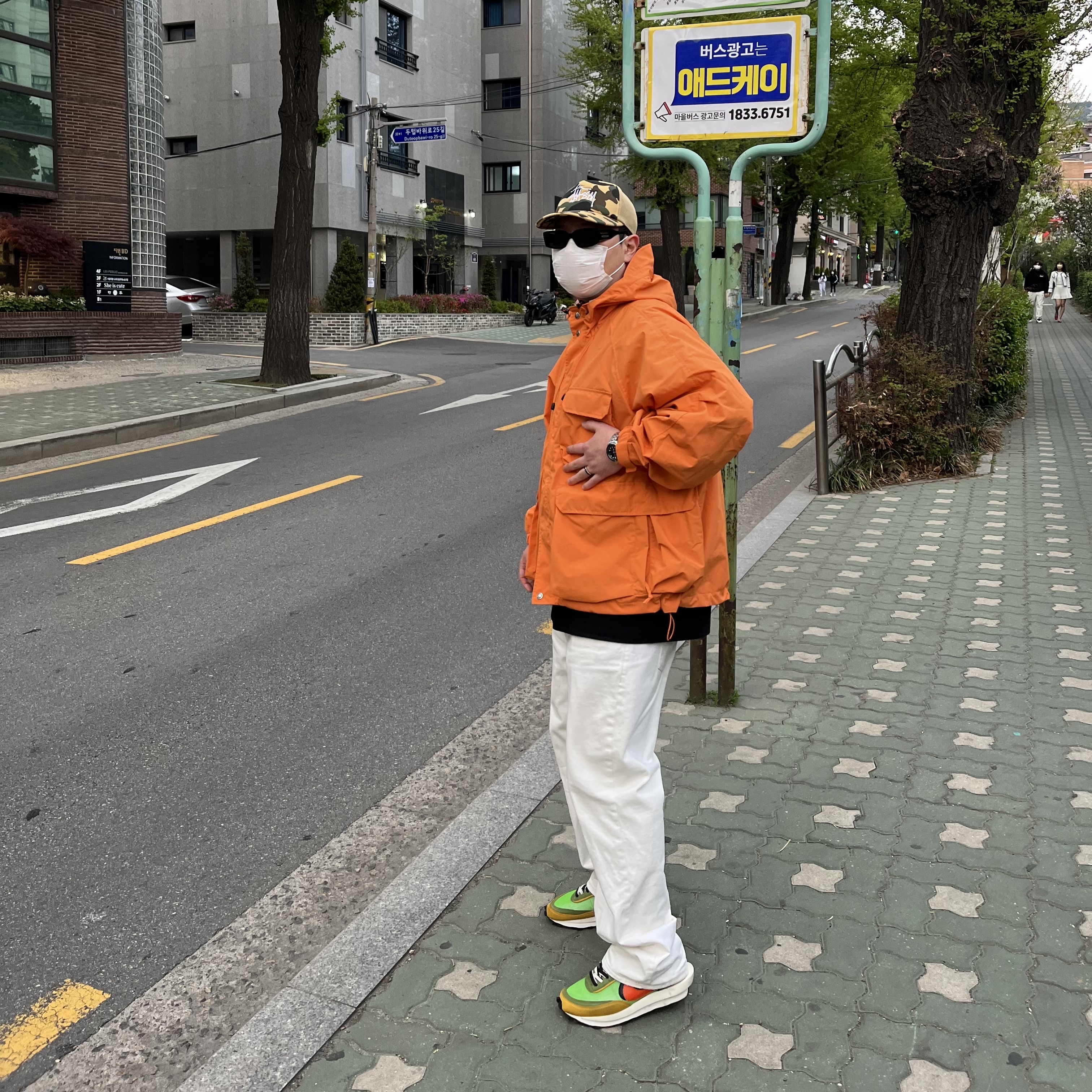 Stussy x BAPE Trucker Cap Yellow, Nike x Sacai LDWaffle Green Multi 착용 스타일