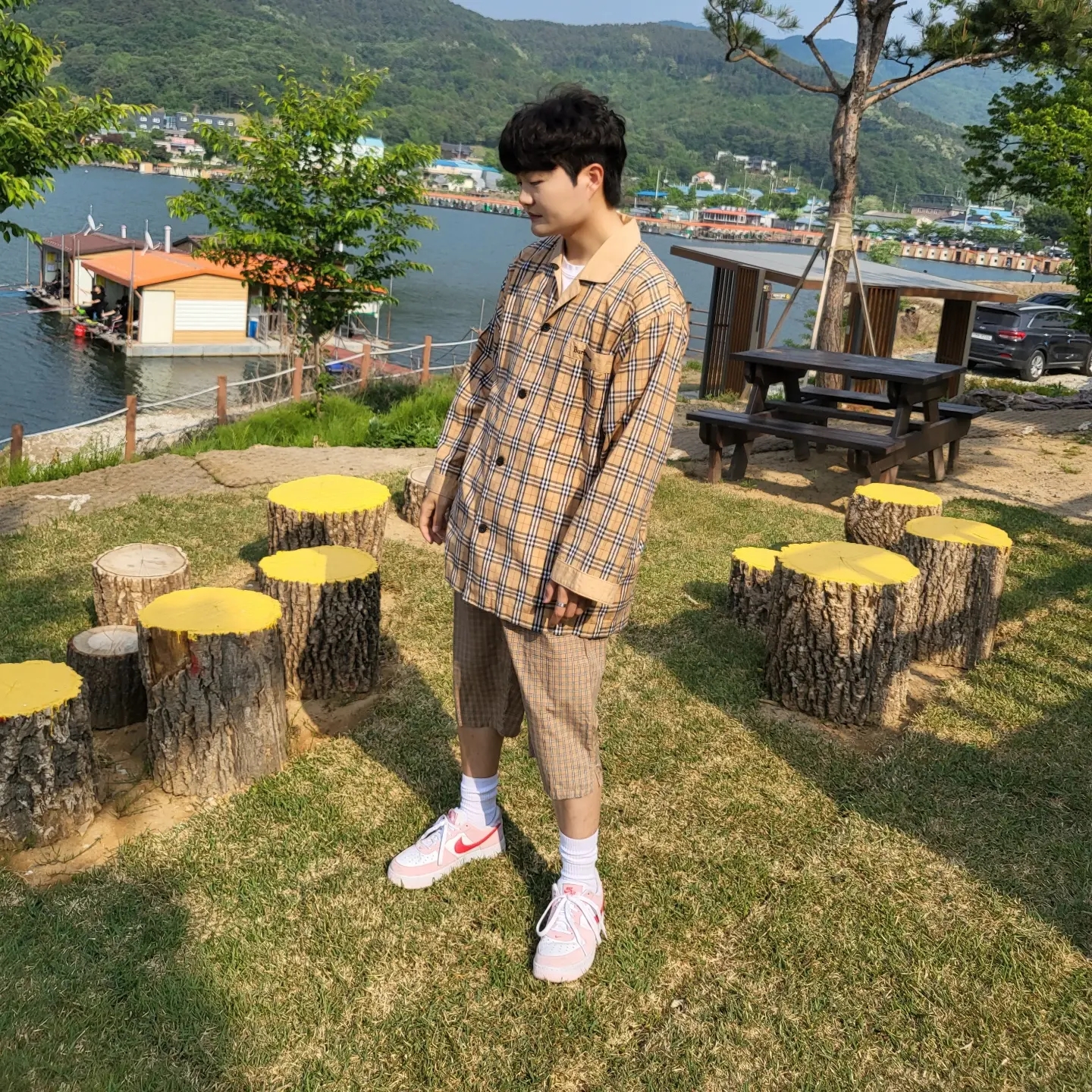 Nike Air Force 1 '07 QS Valentine's Day 착용 스타일 - 2