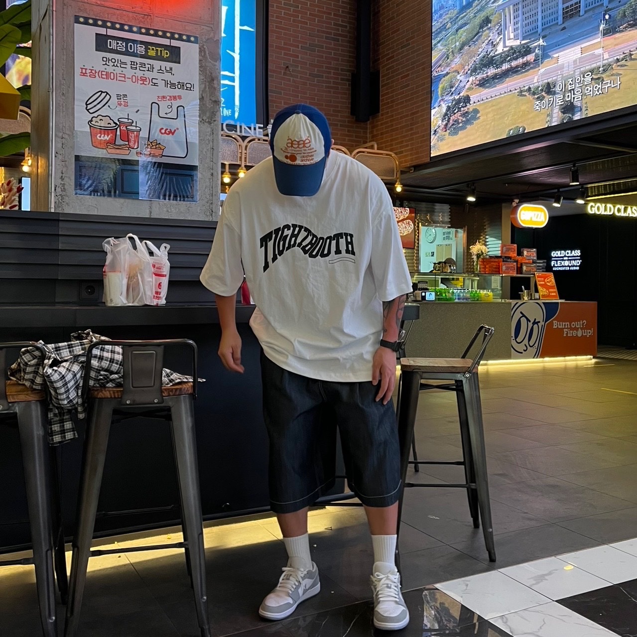 (W) Jordan 1 Low White Wolf Grey 착용 스타일 - 2