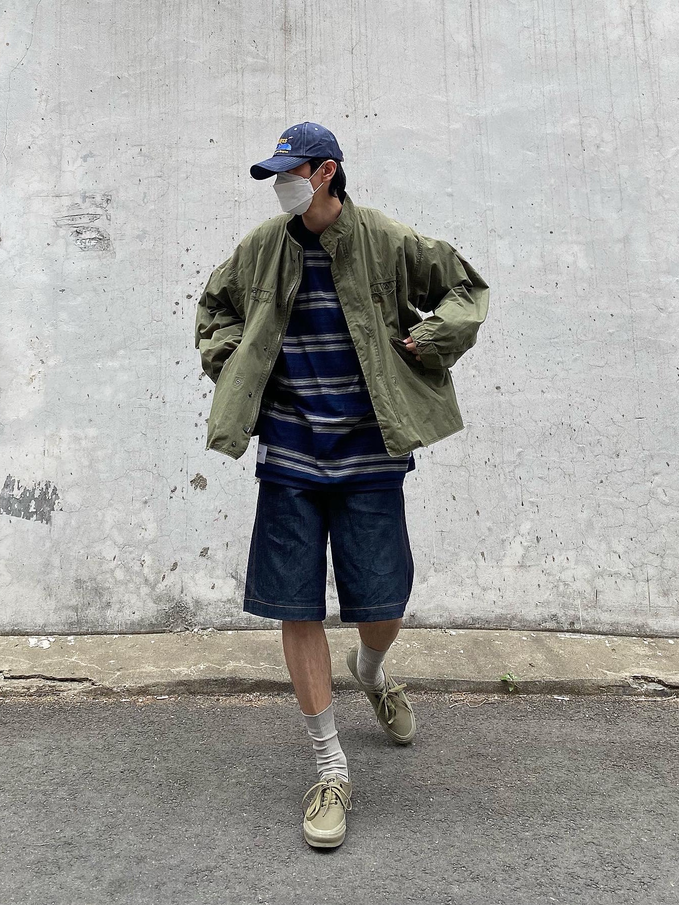 Vans Vault x WTAPS OG Sk8-Hi LX 25th Anniversary Olive Drab 착용 스타일 - 2