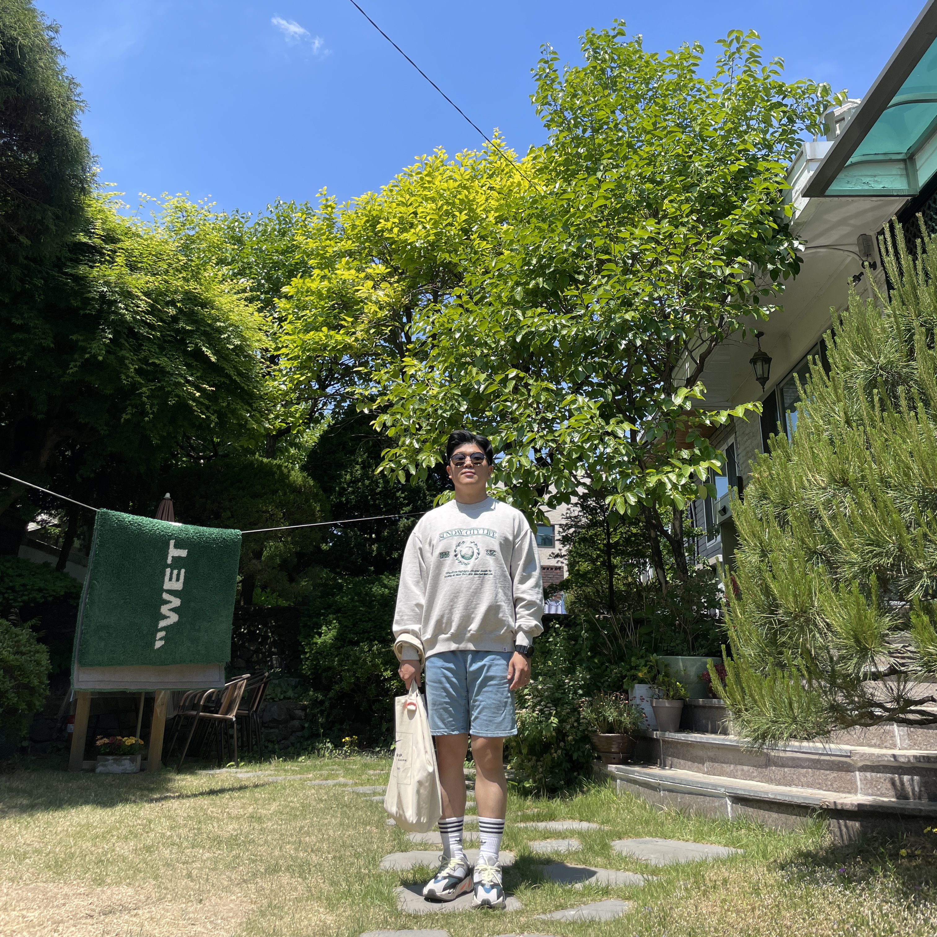 Adidas Yeezy Boost 700 Wave Runner Solid Grey 2017/2019 착용 스타일