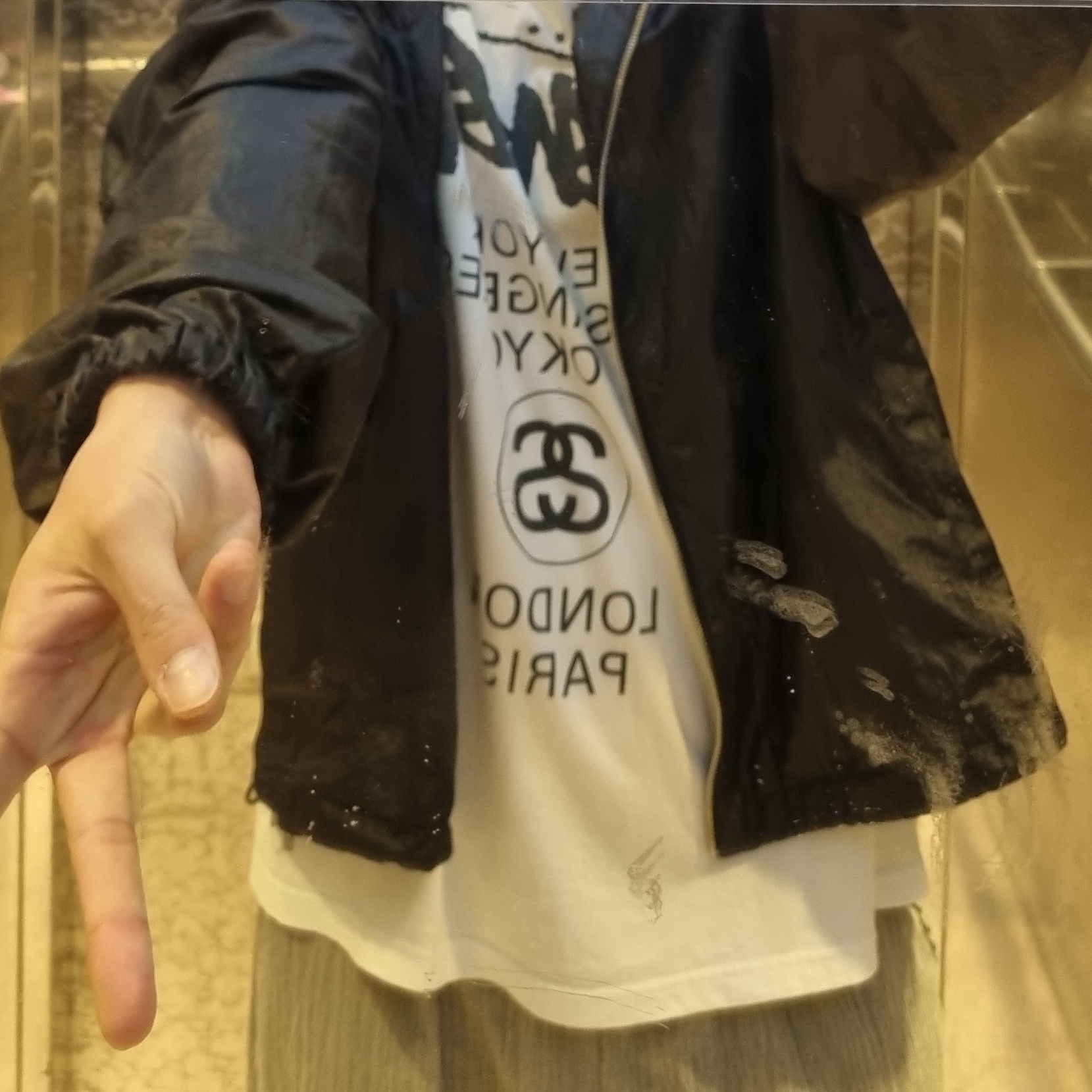Stussy World Tour T-Shirt White 착용 스타일