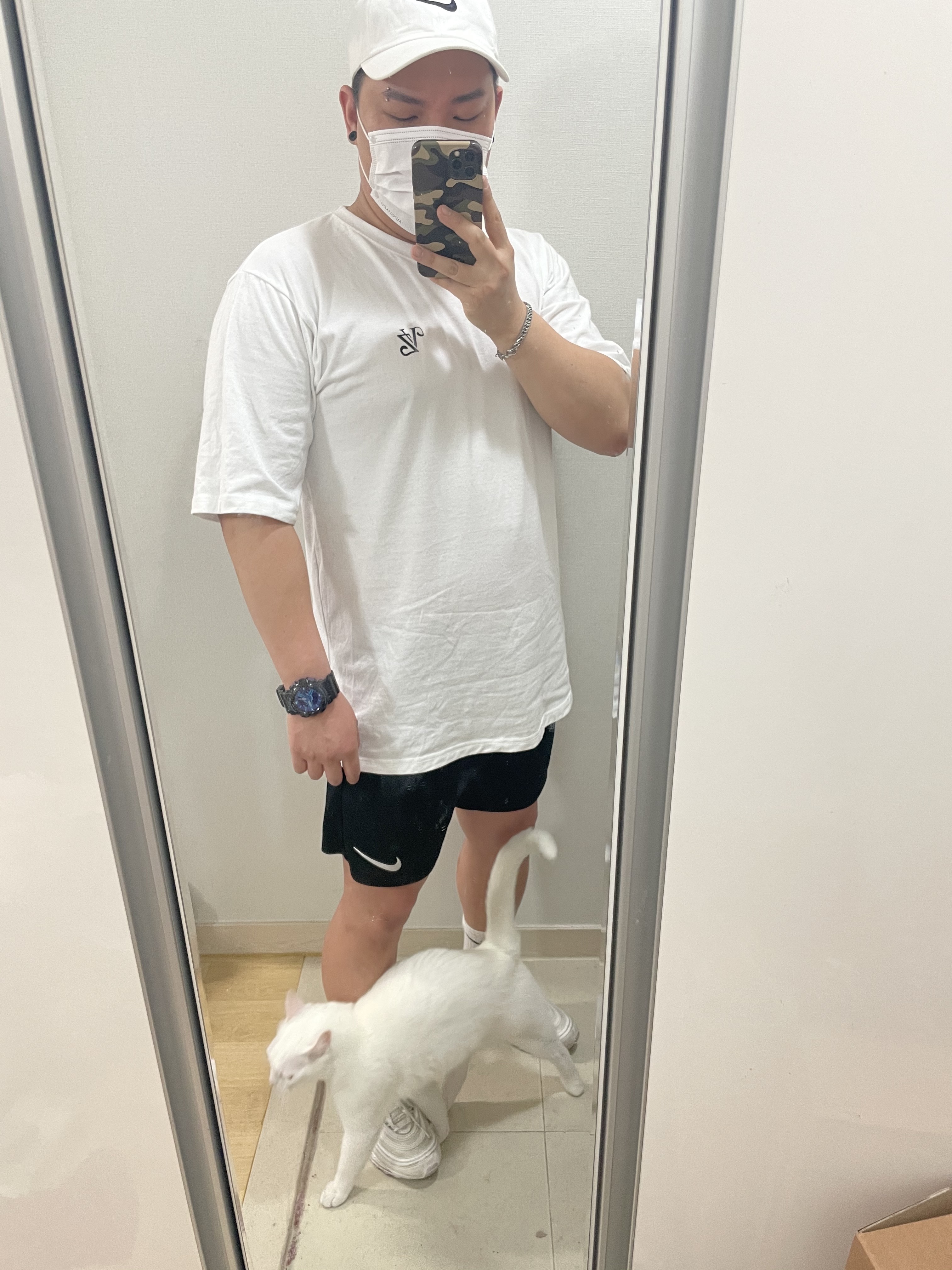 (W) Nike Air Max 97 White Pure Platinum 착용 스타일 - 5