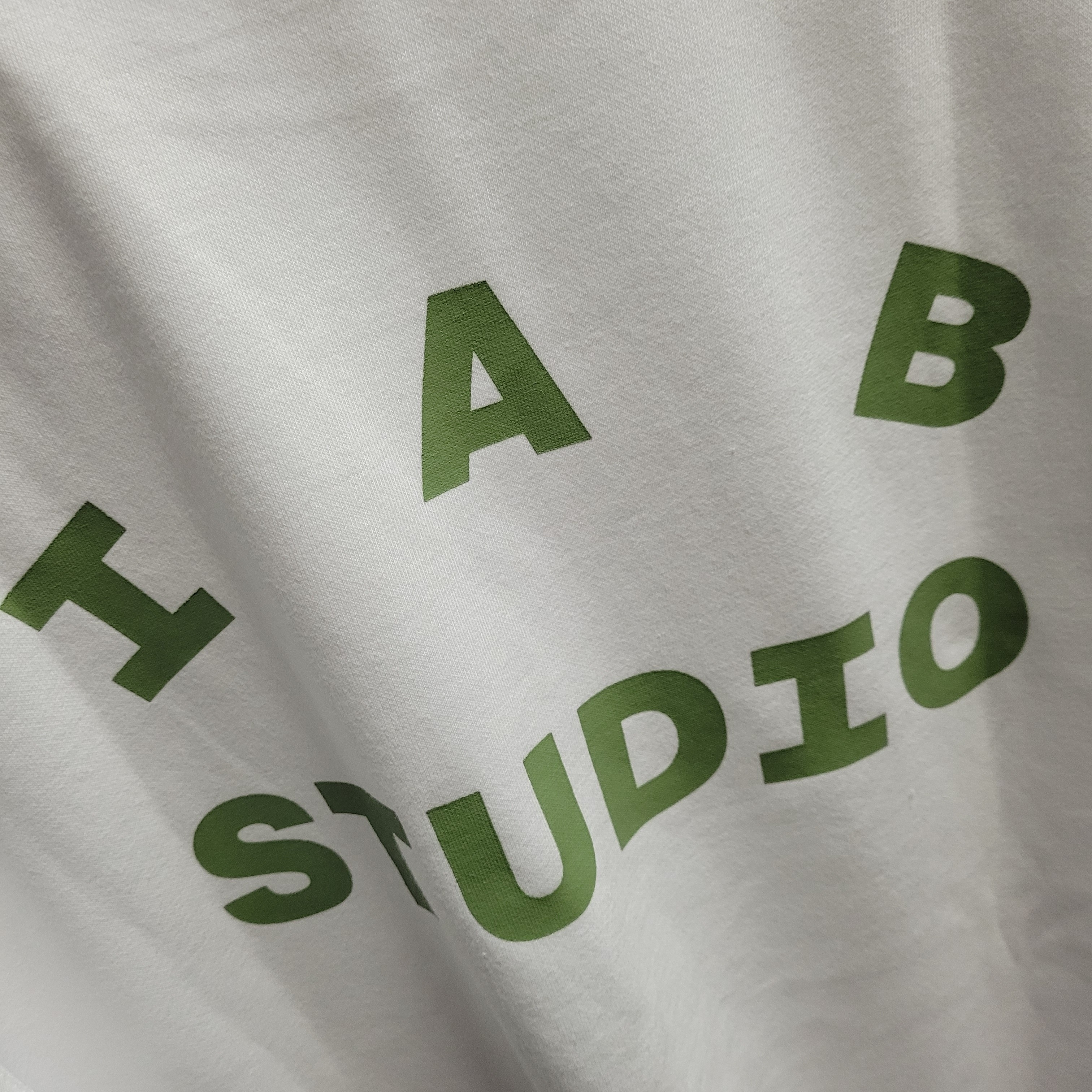 IAB Studio T-Shirt White Light Green 착용 스타일
