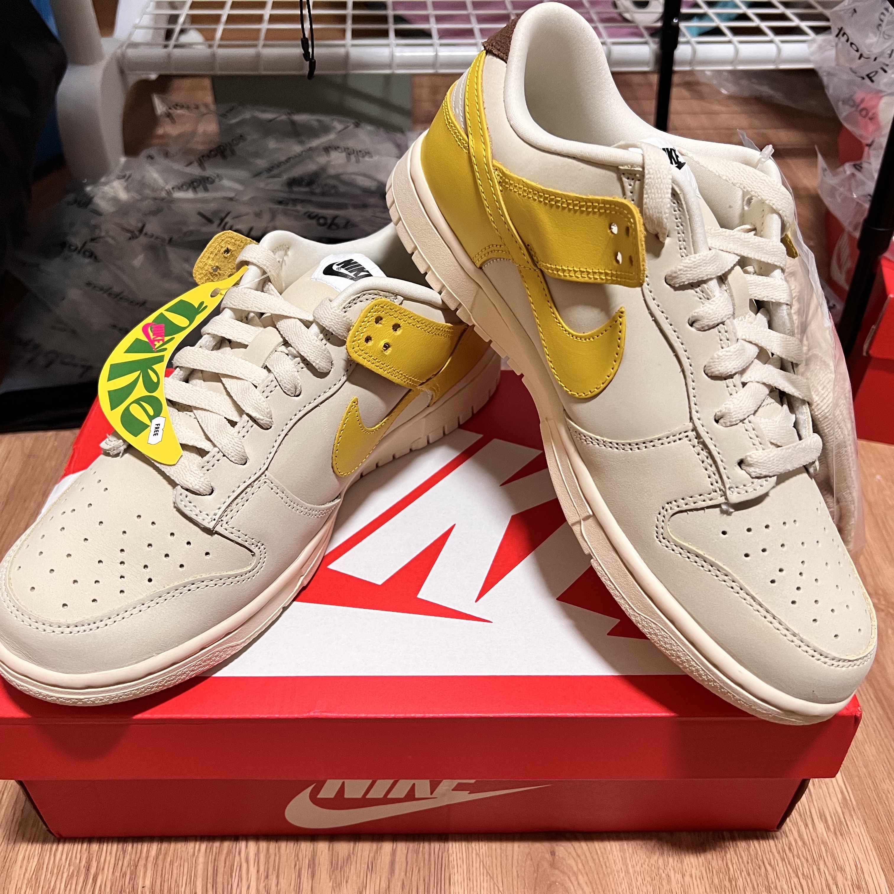 (W) Nike Dunk Low LX Banana 착용 스타일