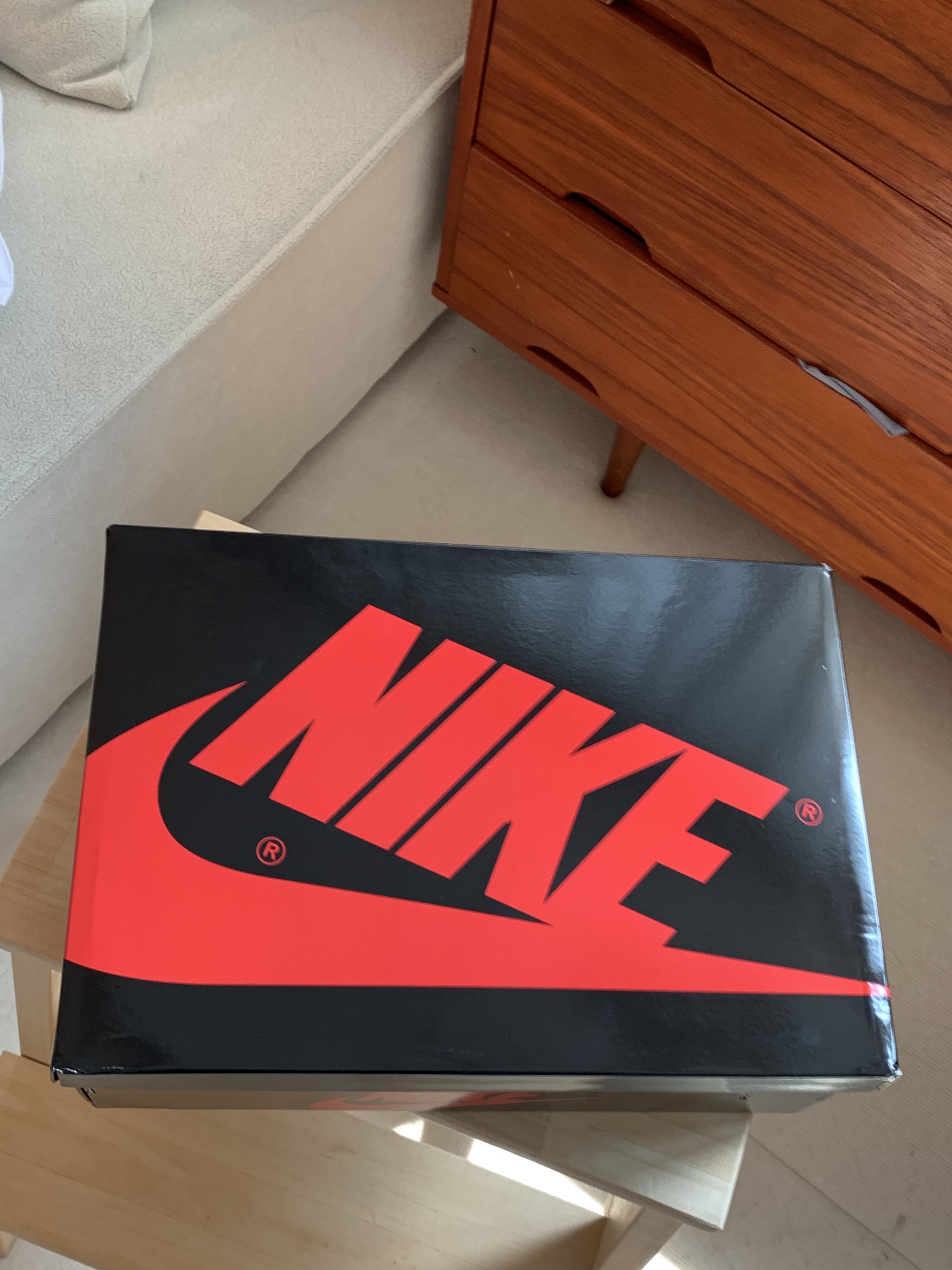 Jordan 1 Retro High OG Patent Bred 착용 스타일 - 2