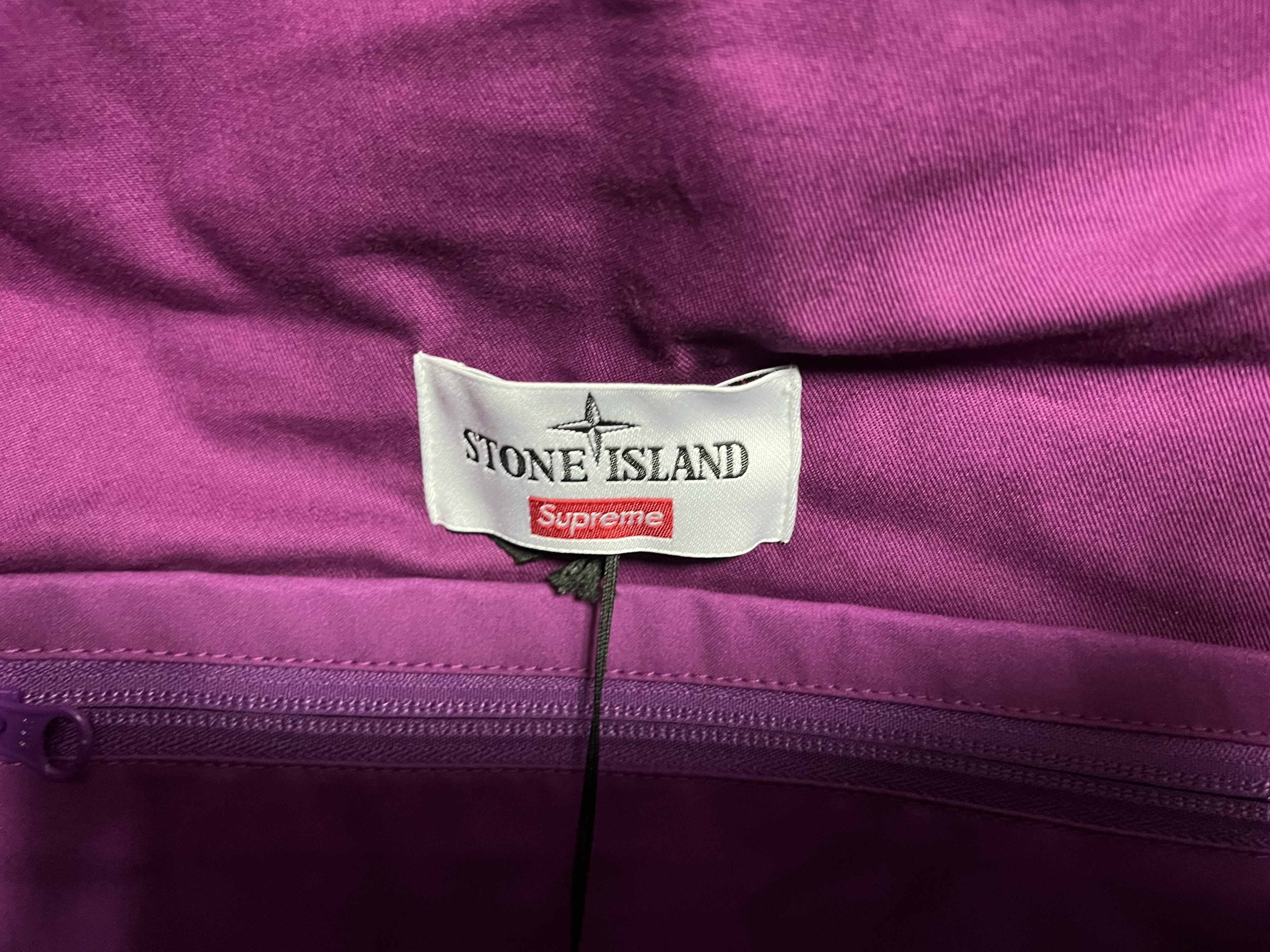 Supreme x Stone Island Stripe Messenger Bag Purple - 22SS 착용 스타일 - 4