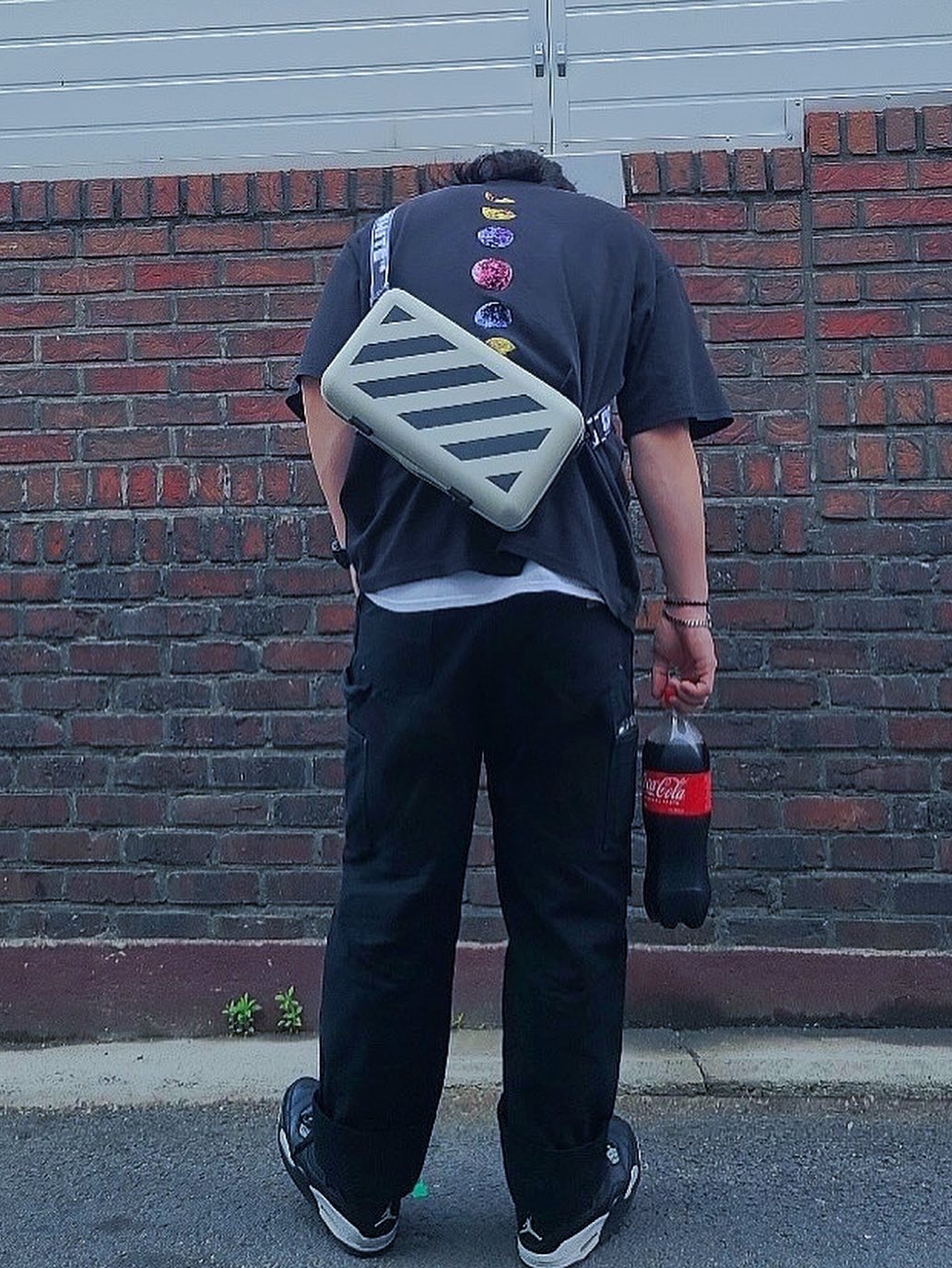 Jordan 4 Retro Oreo 2015, Off-White x Amore Pacific Protection Box (Without Cosmetics) 착용 스타일