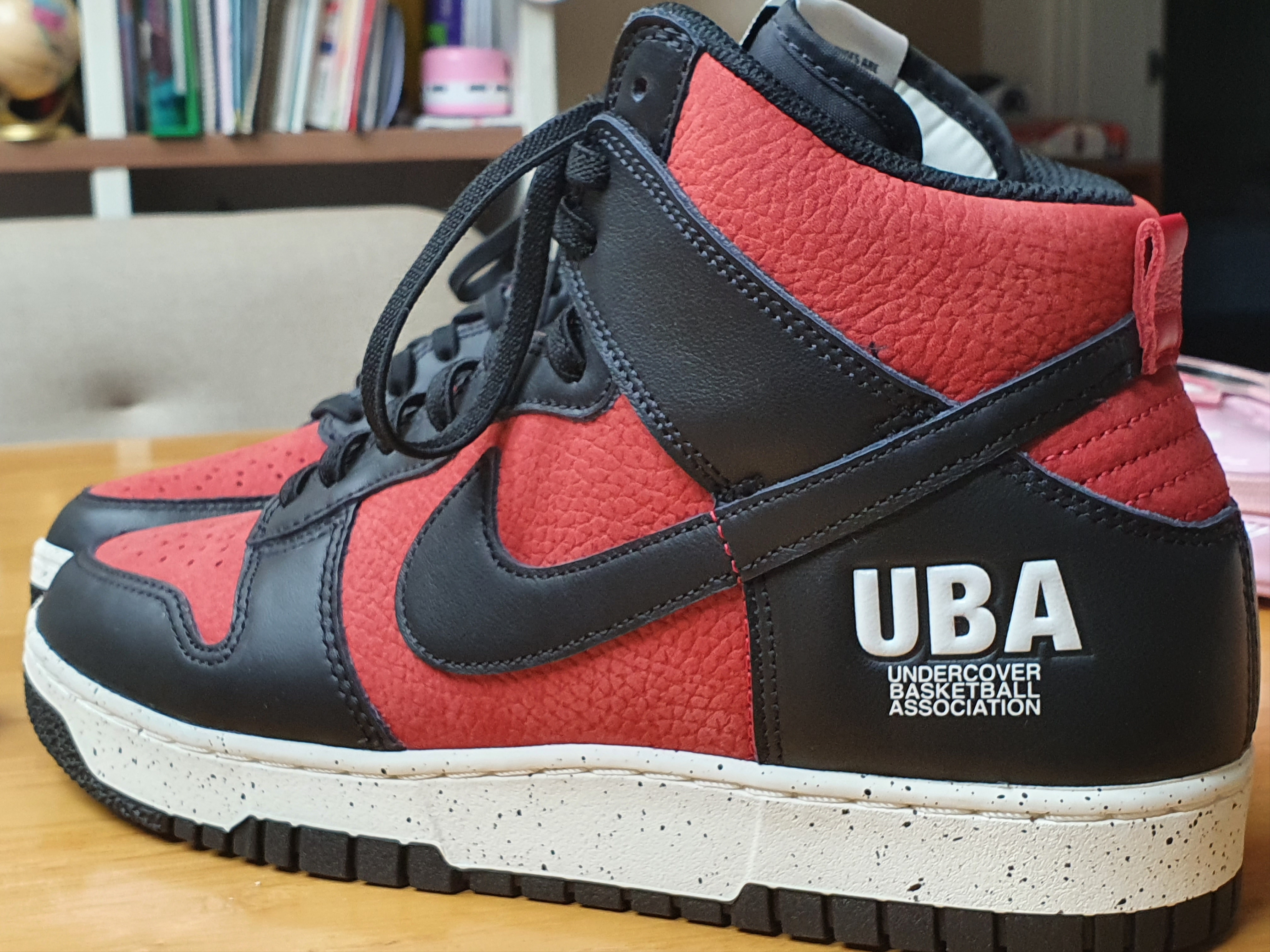 Nike x Undercover Dunk High 1985 Gym Red 착용 스타일 - 4