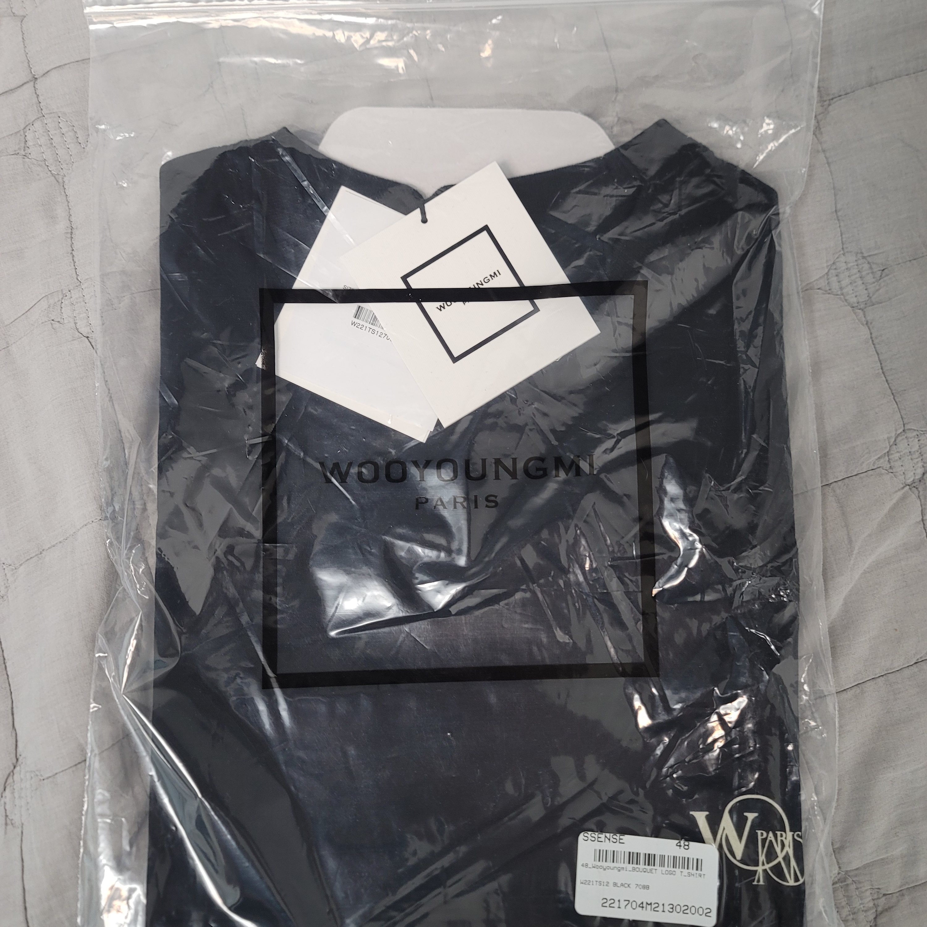 Wooyoungmi Multi Flower T-Shirt Black - 22SS 착용 스타일 - 1