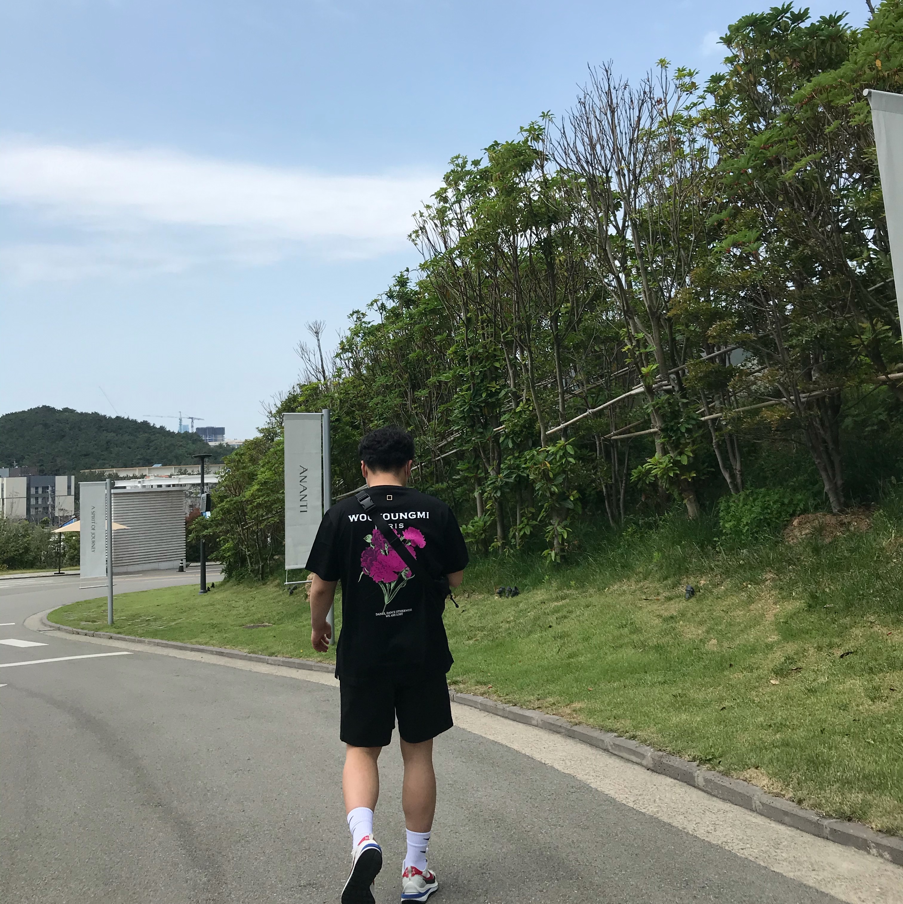 Nike x Sacai VaporWaffle Royal Fuchsia, Wooyoungmi Flower Print Back Logo T-Shirt Black - 21SS 착용 스타일