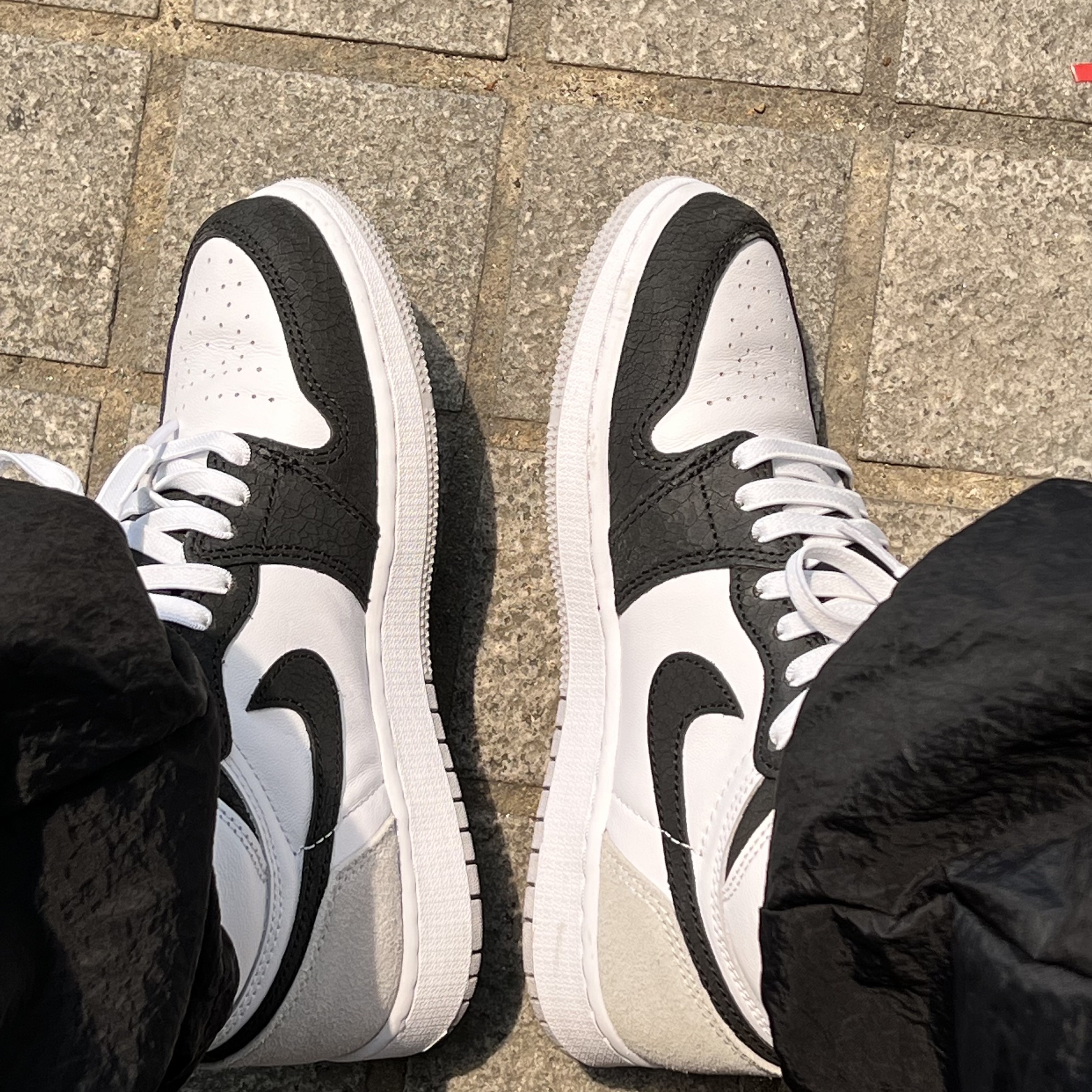 (GS) Jordan 1 Retro High OG Bleached Coral 착용 스타일 - 1