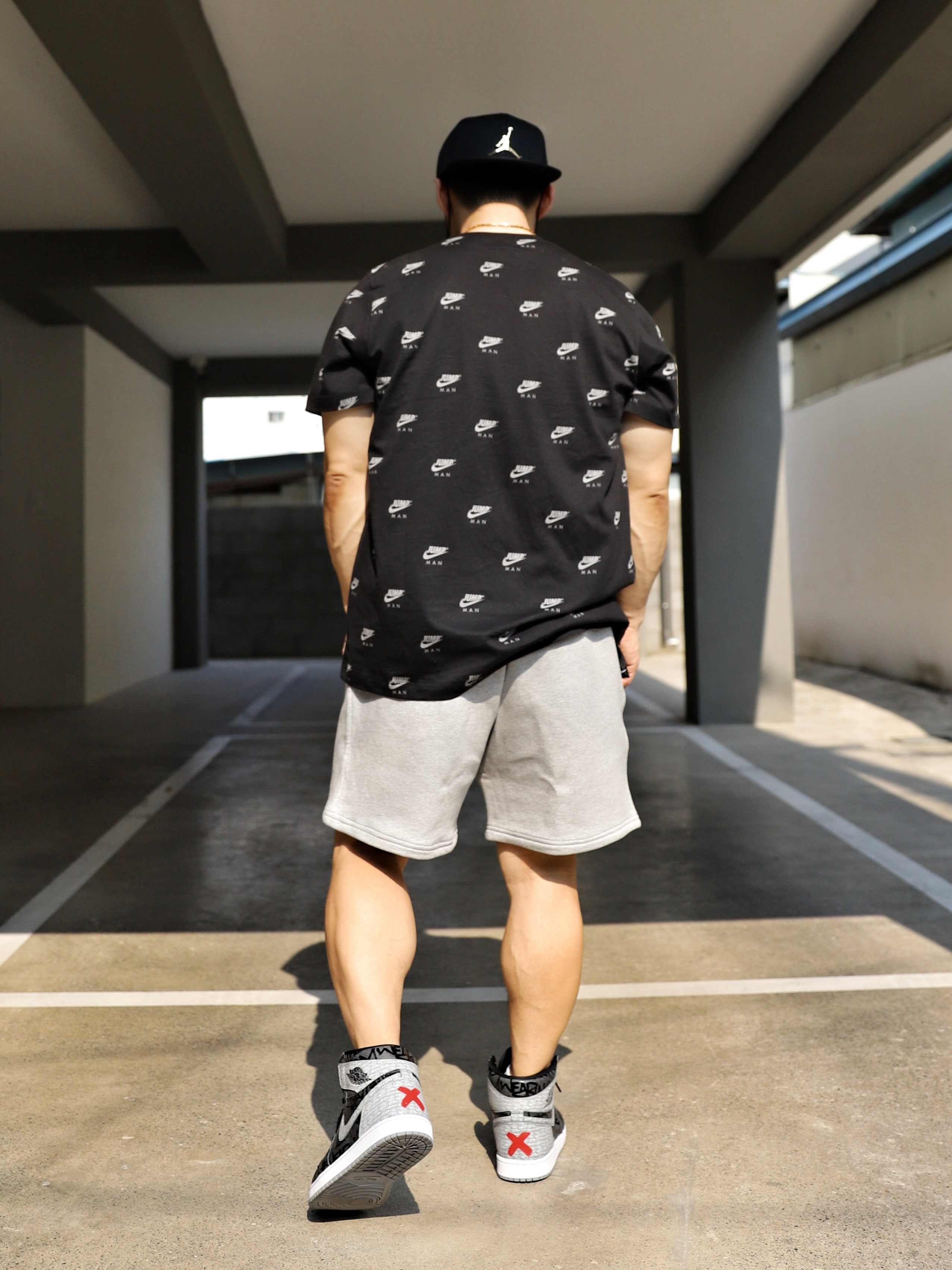Jordan 1 Retro High OG Rebellionaire, Nike NRG Solo Swoosh Fleece Shorts Dark Grey Heather - Asia 착용 스타일 - 2