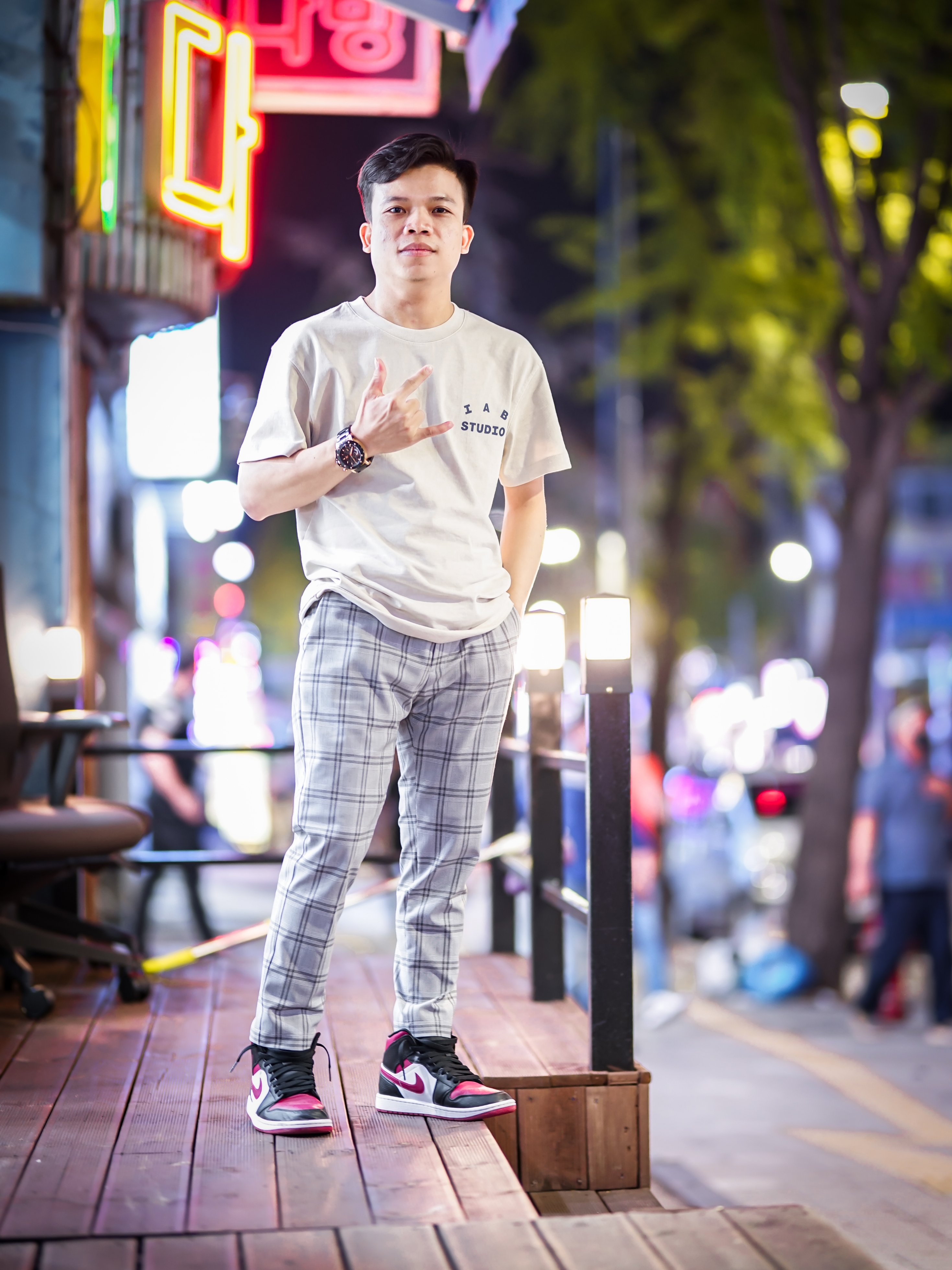 IAB Studio Pigment T-Shirt Oatmeal, Jordan 1 Mid Bred Toe Noble Red 착용 스타일