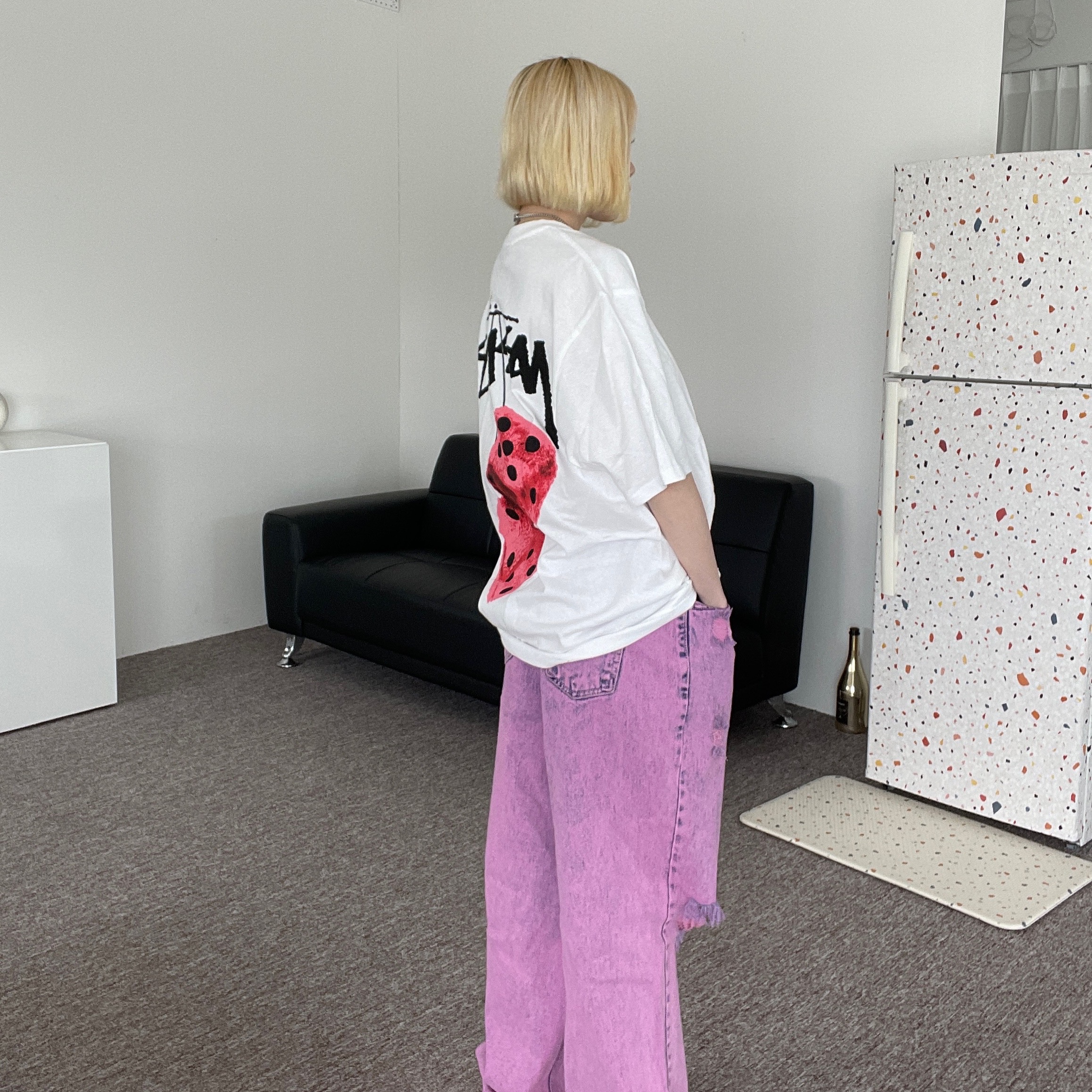 Stussy Fuzzy Dice T-Shirt White, Supreme Hanes Boxer Briefs White (4 Pack) 착용 스타일 - 2