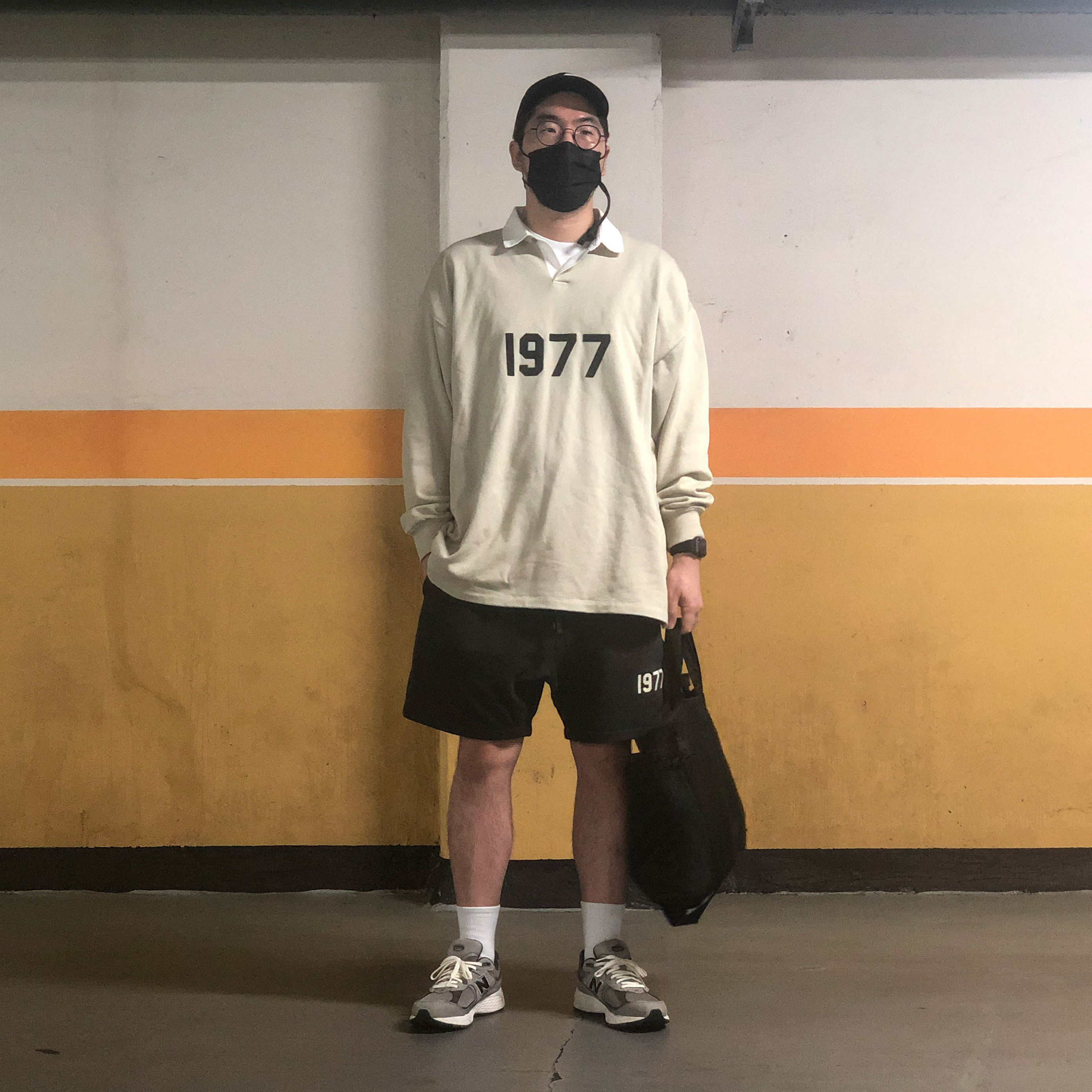 Essentials 1977 Rugby Long Sleeve Polo Wheat - 22SS, Essentials 1977 Shorts Iron - 22SS 착용 스타일