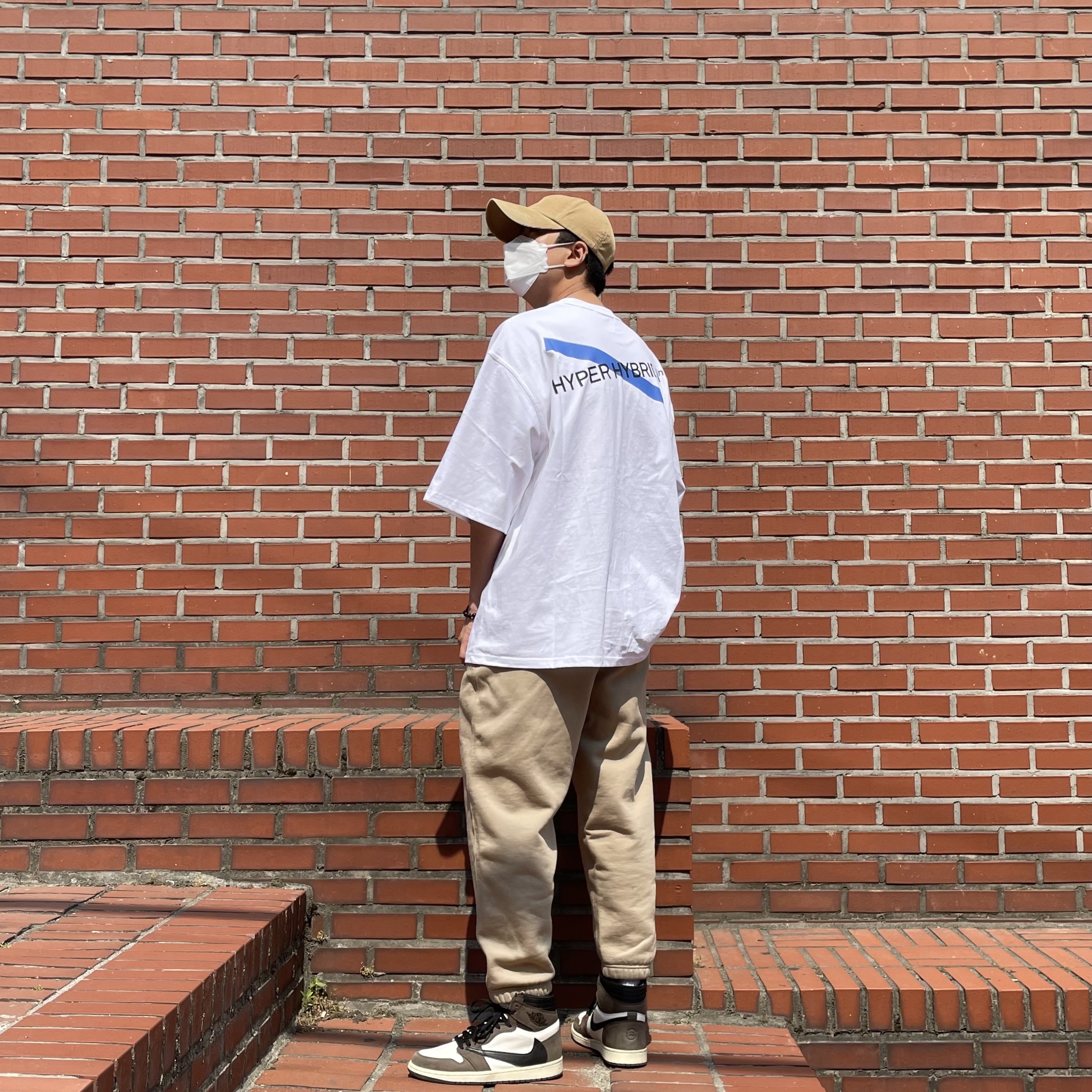 Nike NRG Solo Swoosh Fleece Pants Khaki - Asia, Jordan 1 x Travis Scott Retro High OG SP Mocha 착용 스타일