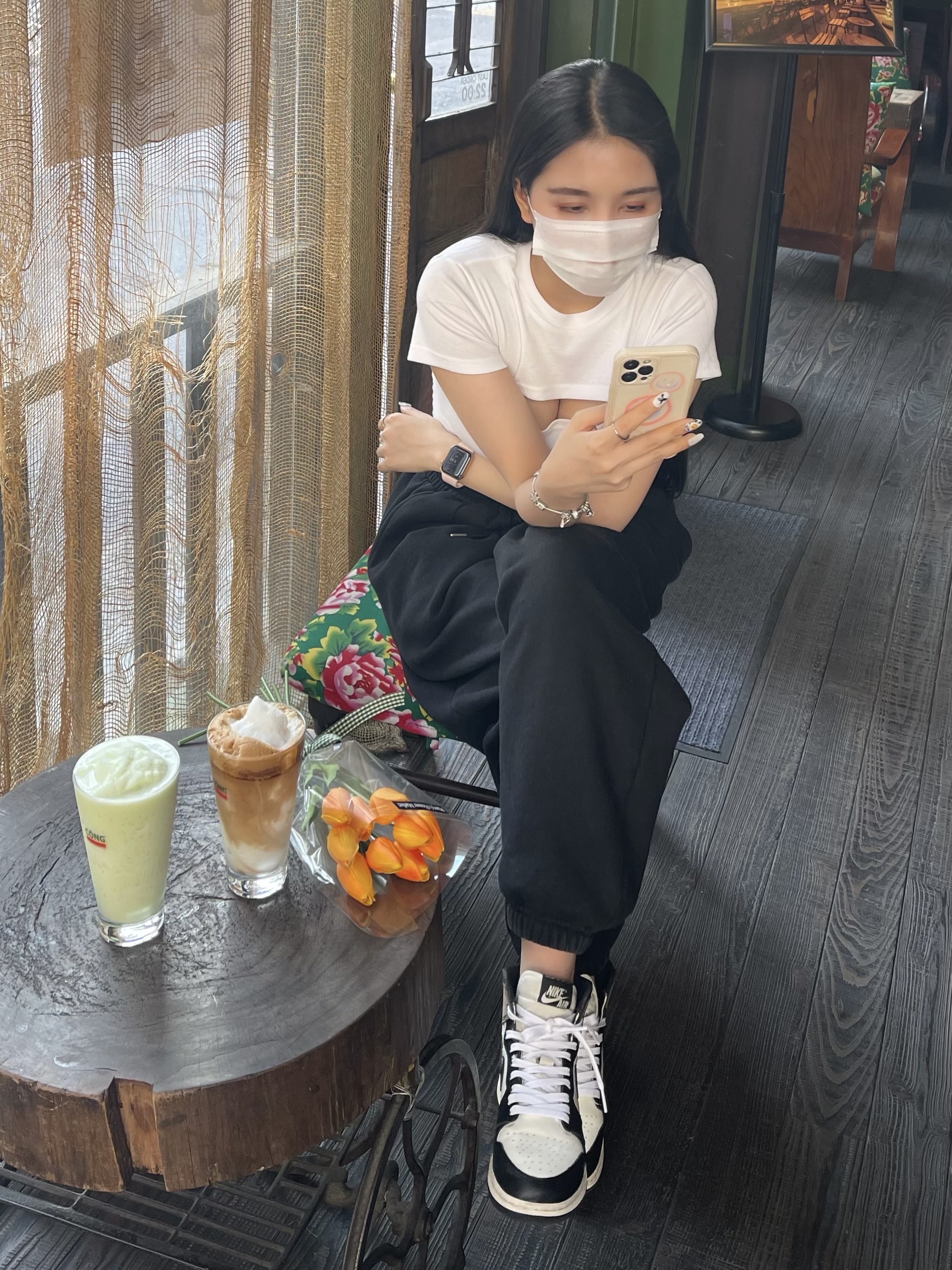 (GS) Jordan 1 Retro High OG Black Mocha, Jordan 1 Retro High OG Black Mocha 착용 스타일