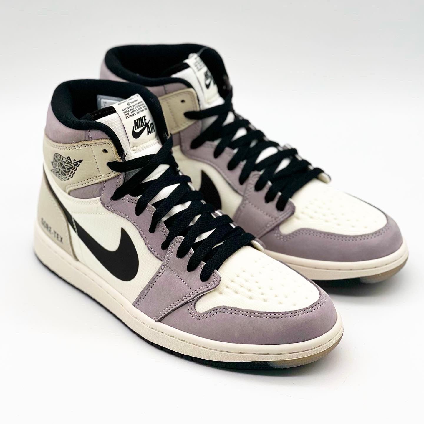 Jordan 1 Element Gore-Tex Sail 착용 스타일 - 2