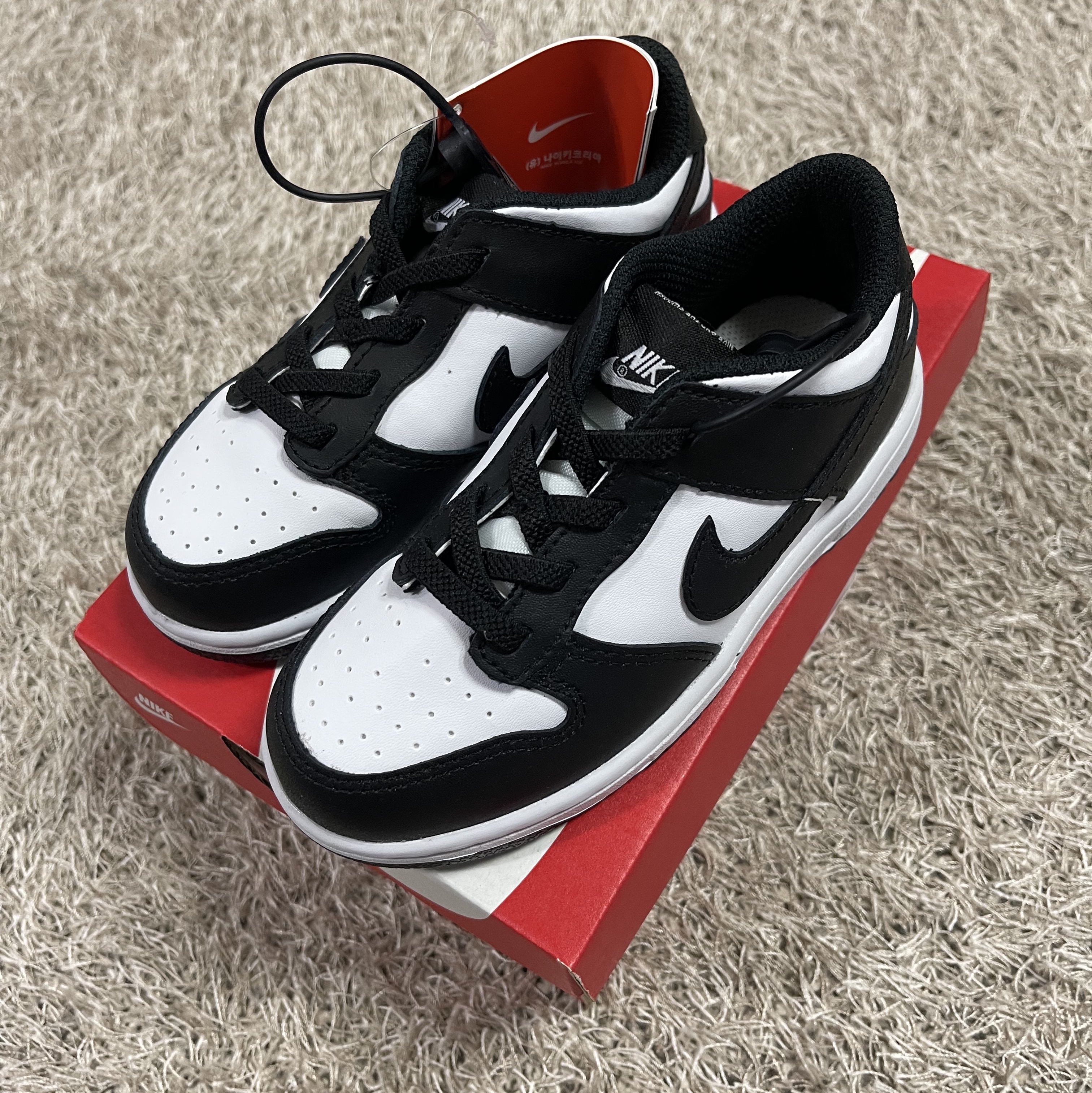 (TD) Nike Dunk Low Black 착용 스타일