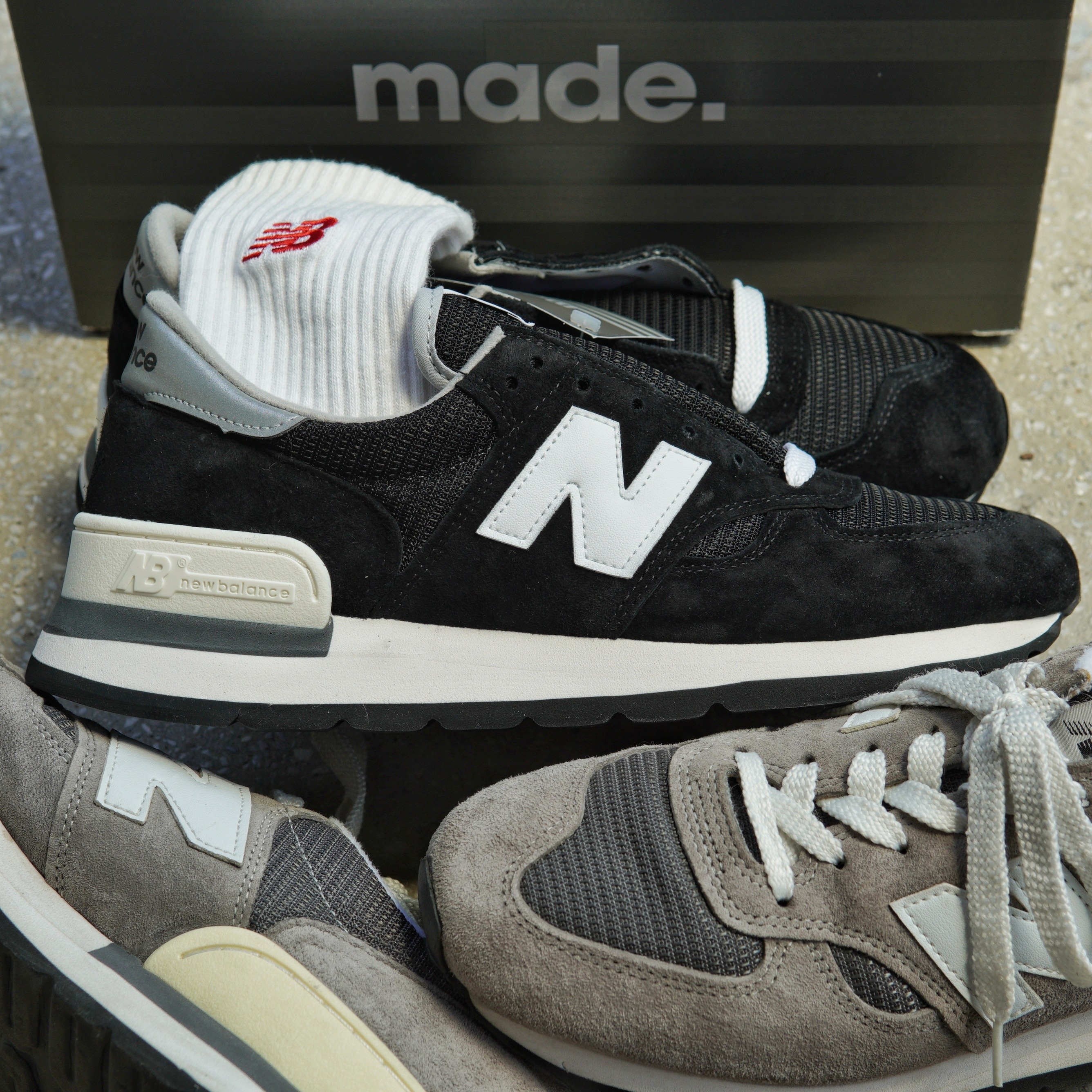 New Balance 990v1 Made in USA Black 착용 스타일