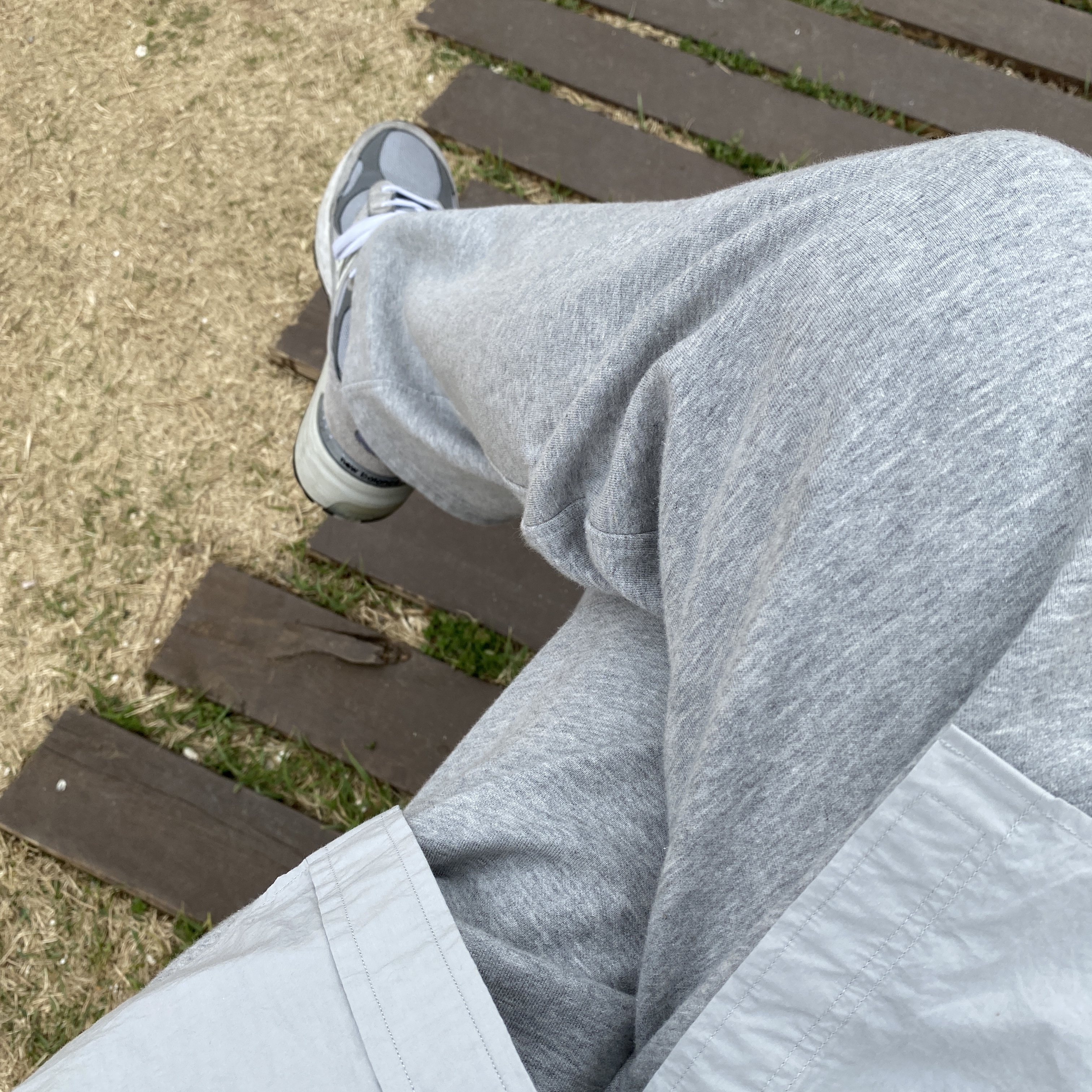 New Balance 992 Made in USA Grey - D Standard 착용 스타일 - 3