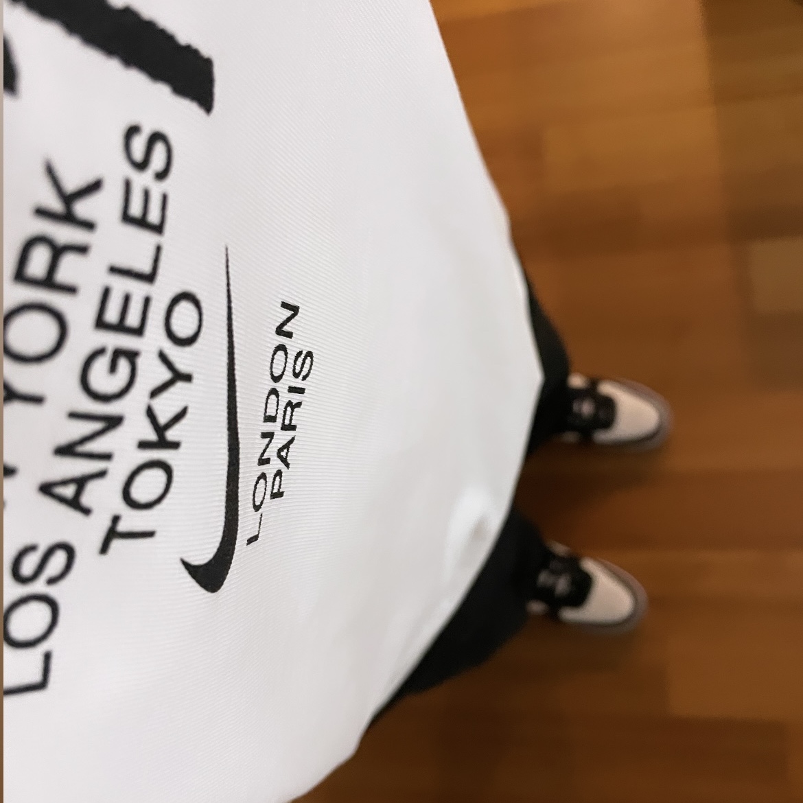 Nike x Stussy Air Force 1 '07 Mid SP Black and Light Bone, Nike x Stussy WT T-Shirt White - US/EU 착용 스타일 - 3