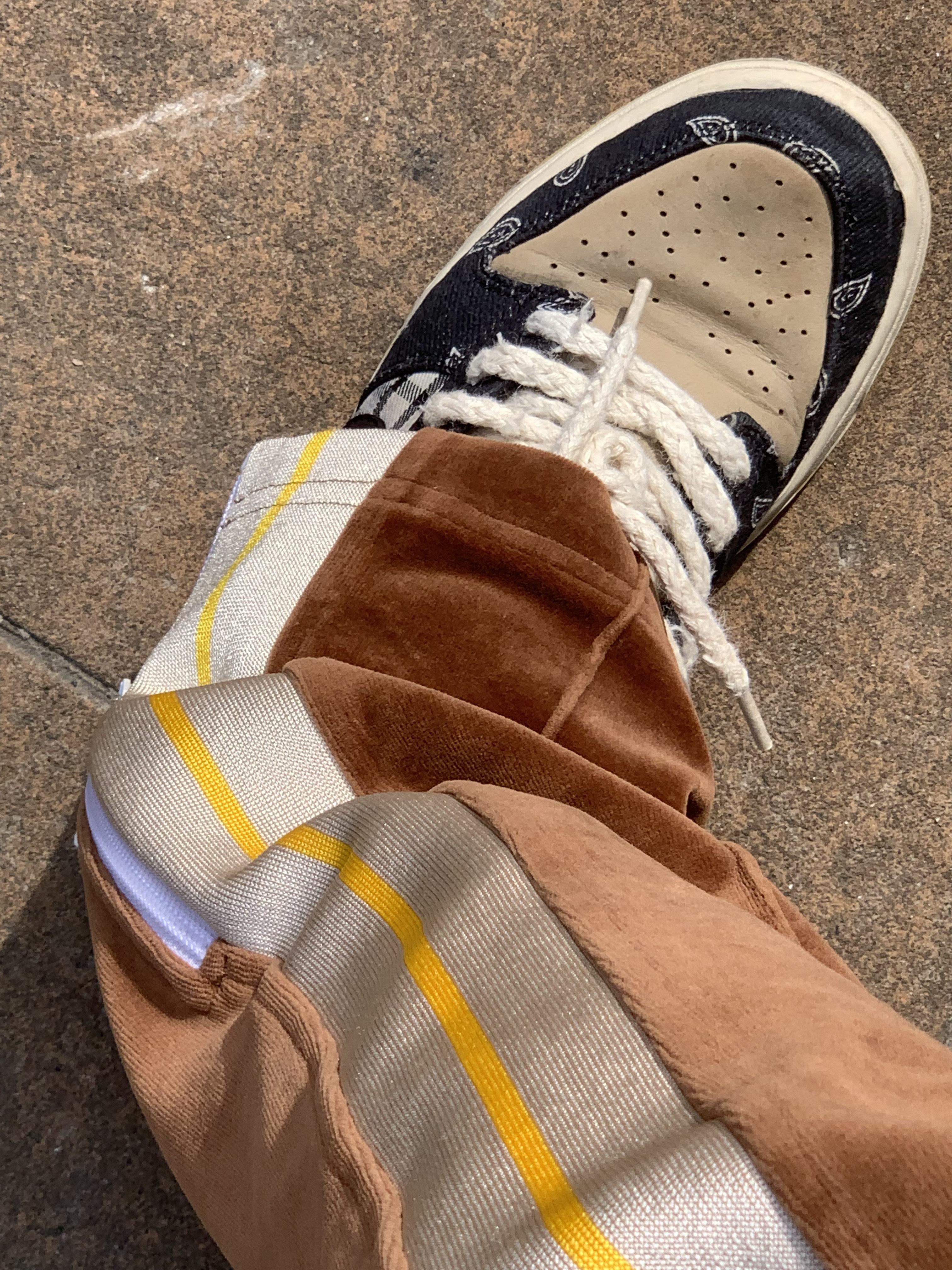 Nike x Travis Scott SB Dunk Low 착용 스타일