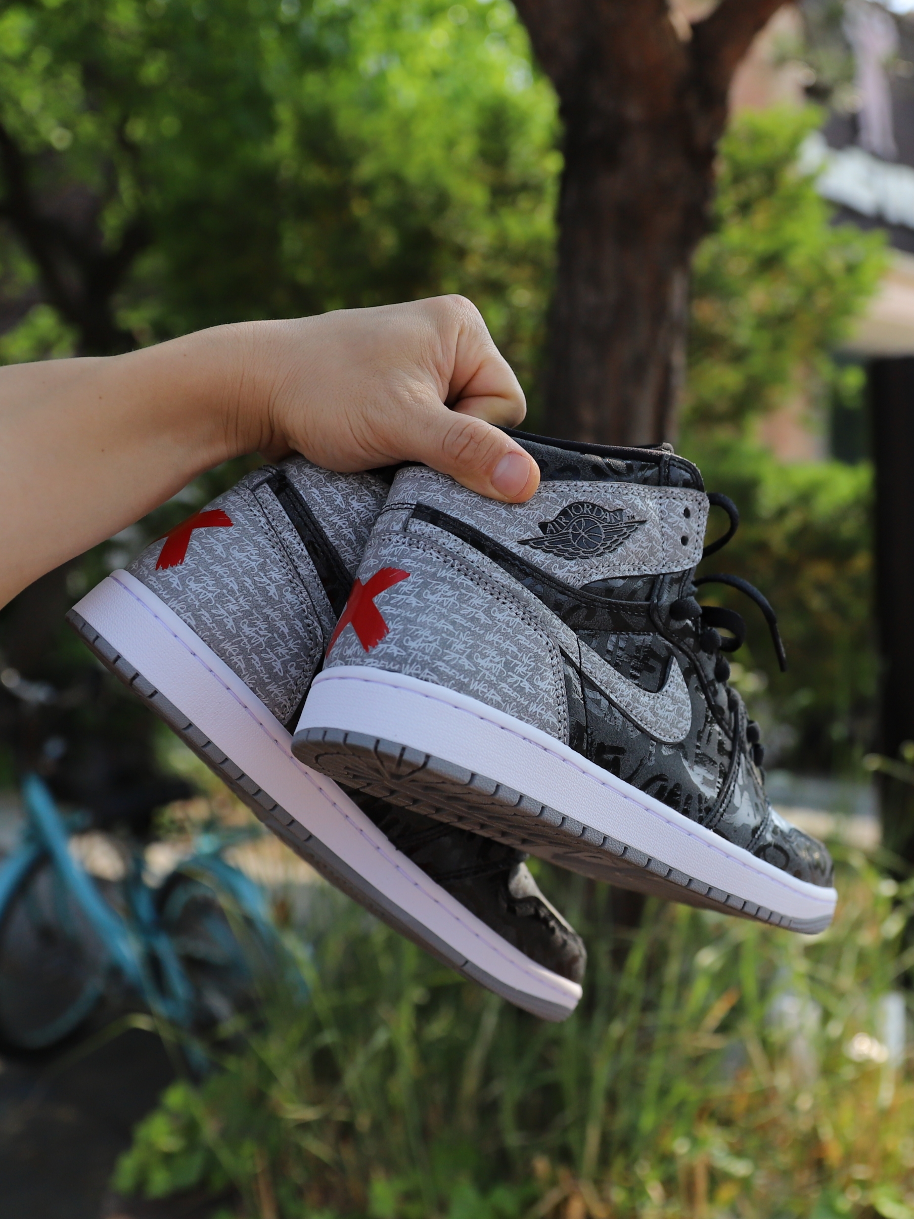 Jordan 1 Retro High OG Rebellionaire, Nike NRG Solo Swoosh Fleece Shorts Dark Grey Heather - Asia 착용 스타일 - 3
