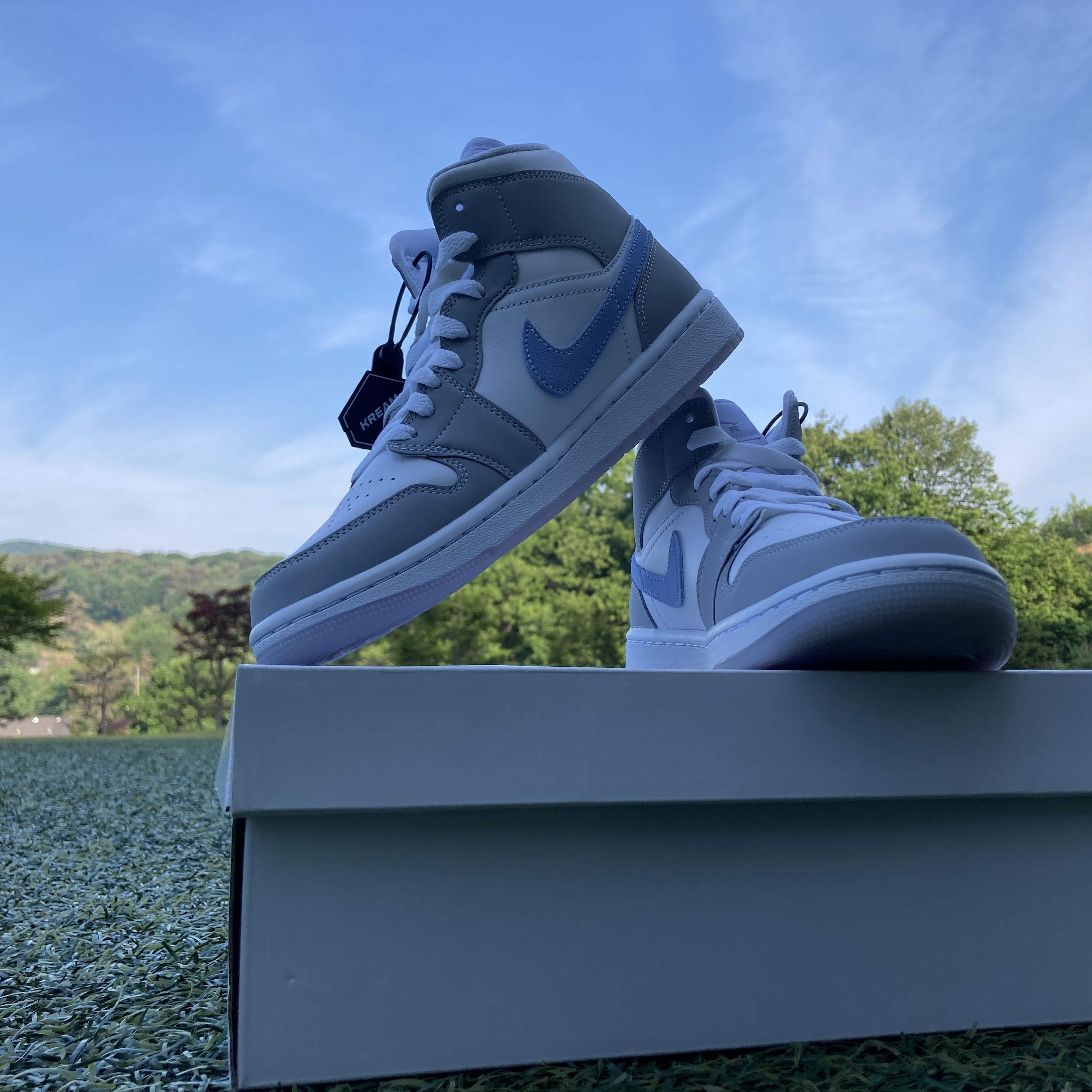 (W) Jordan 1 Mid Wolf Grey 착용 스타일