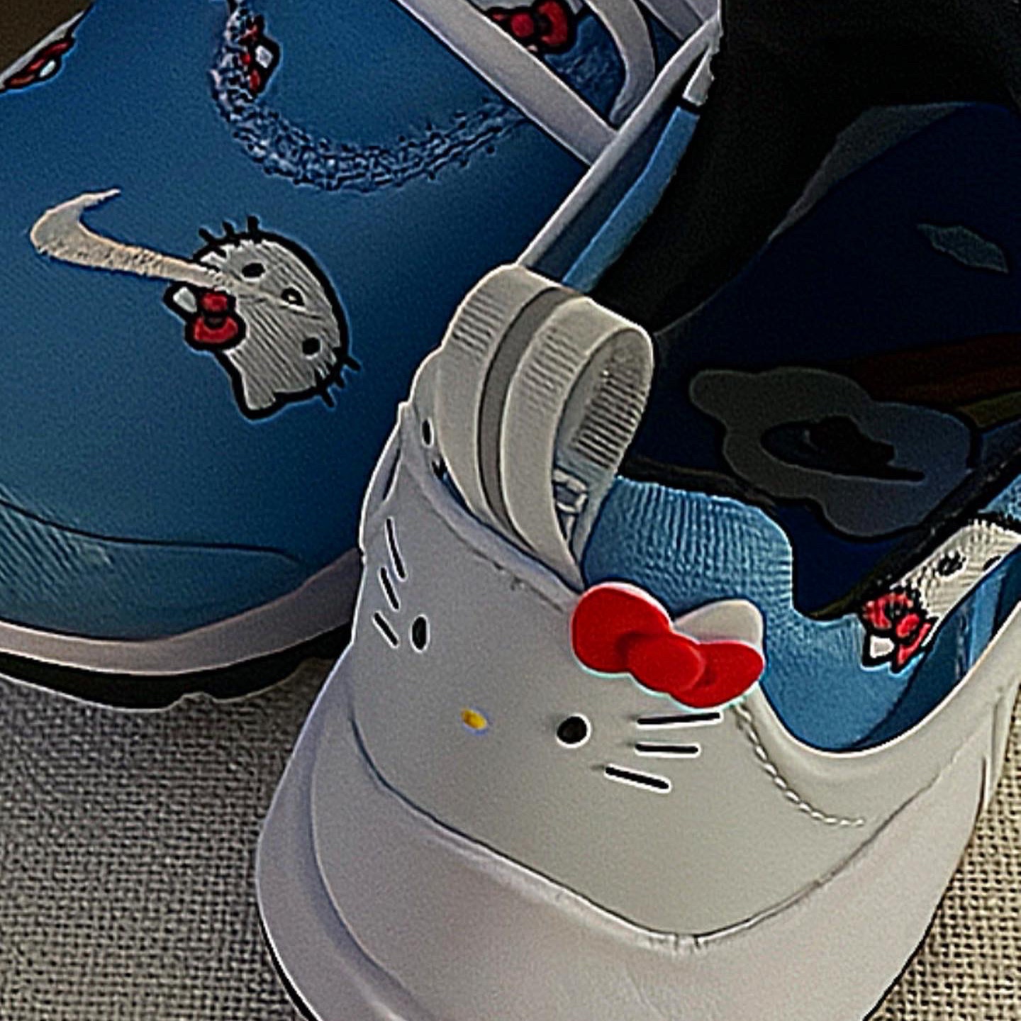 Nike x Hello Kitty Air Presto University Blue 착용 스타일 - 3