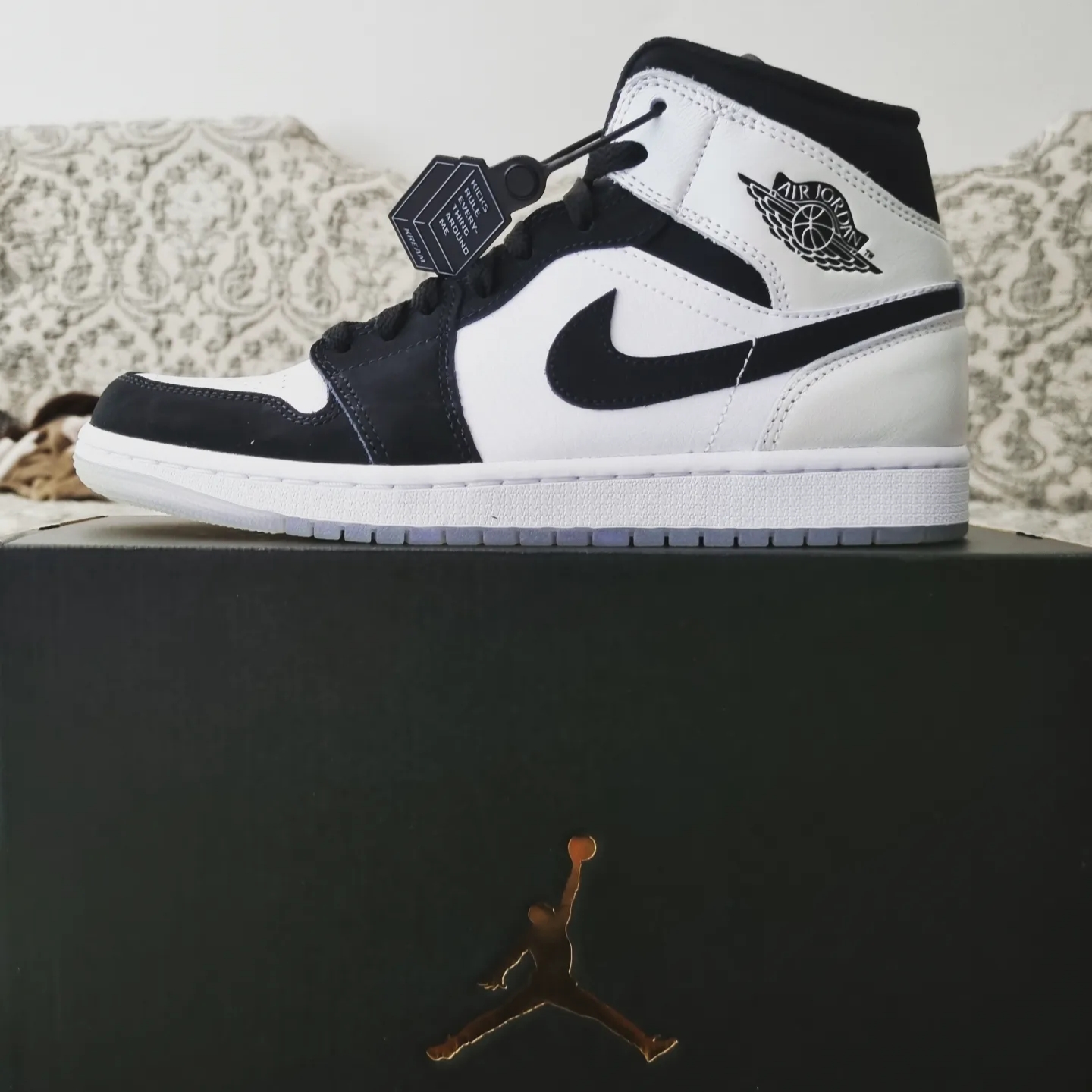 Jordan 1 Mid SE Diamond 착용 스타일 - 2