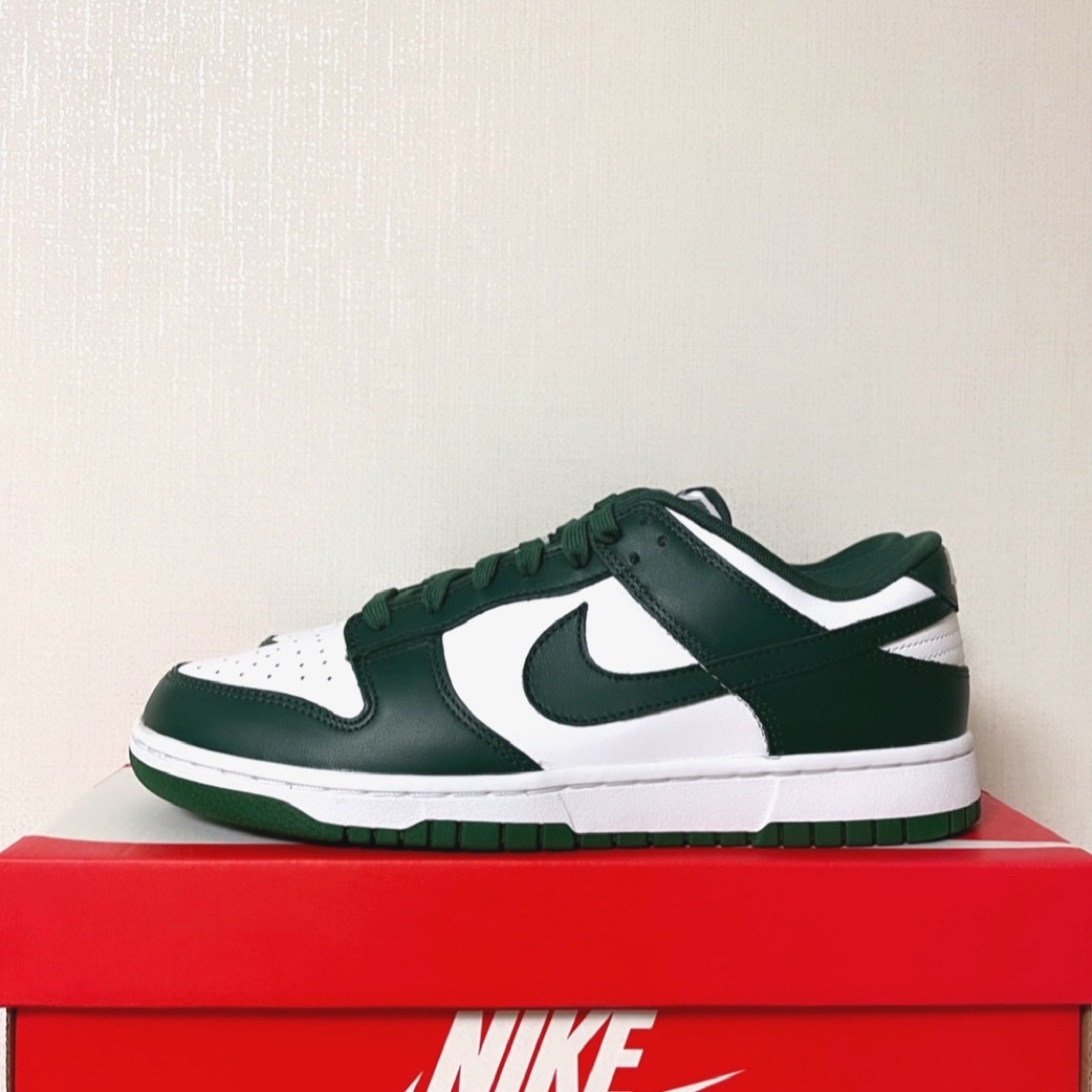 Nike Dunk Low Retro Varsity Green 착용 스타일