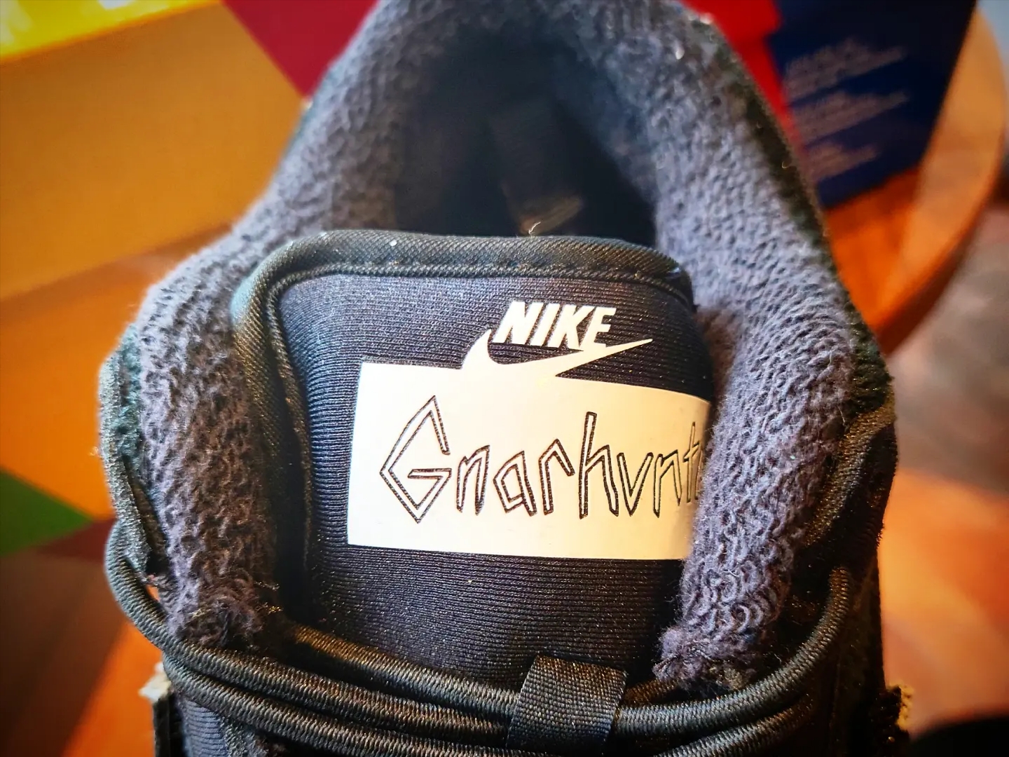 Nike x Gnarhunters SB Dunk Low Pro QS Black 착용 스타일 - 3