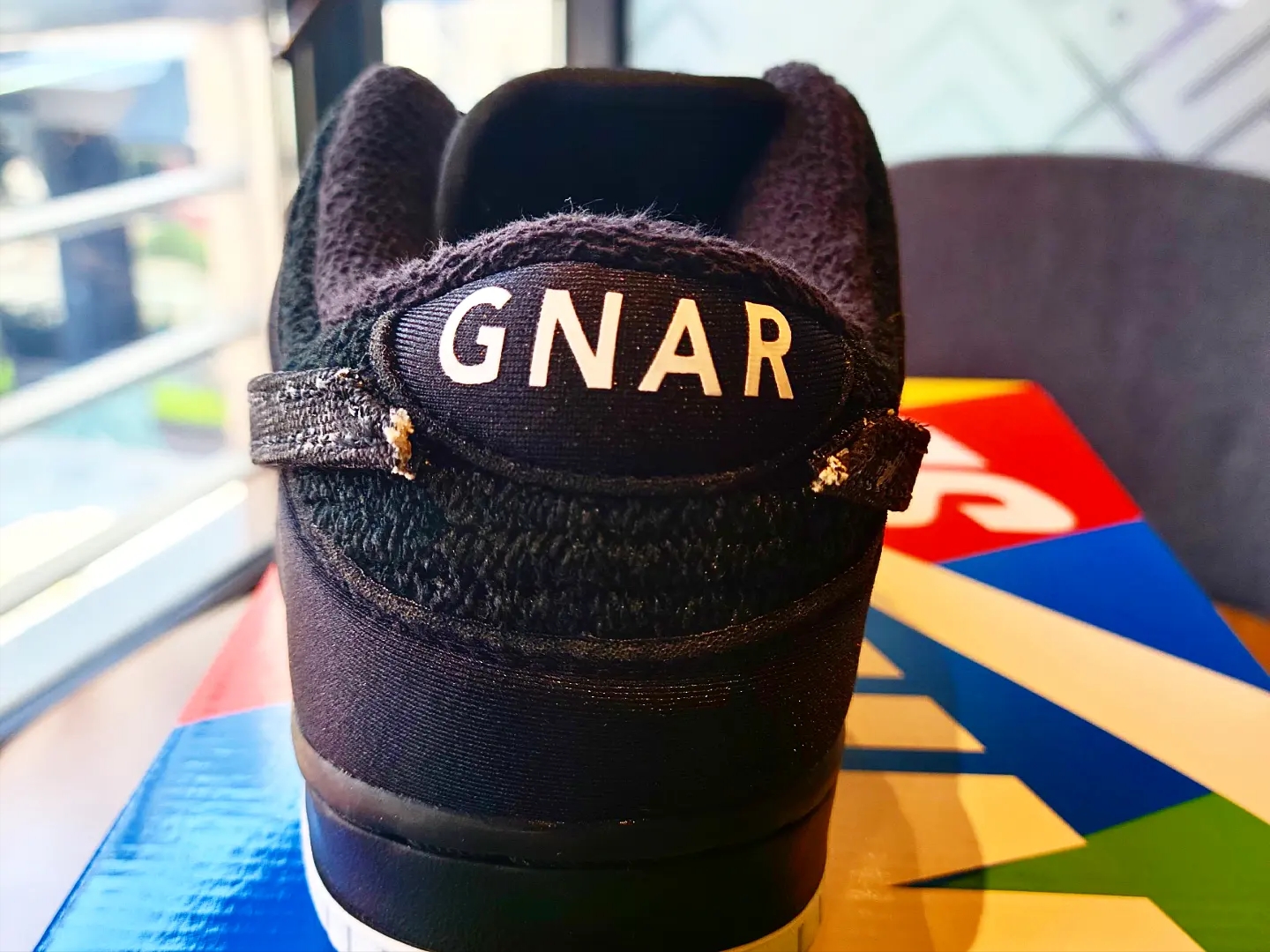 Nike x Gnarhunters SB Dunk Low Pro QS Black 착용 스타일 - 2