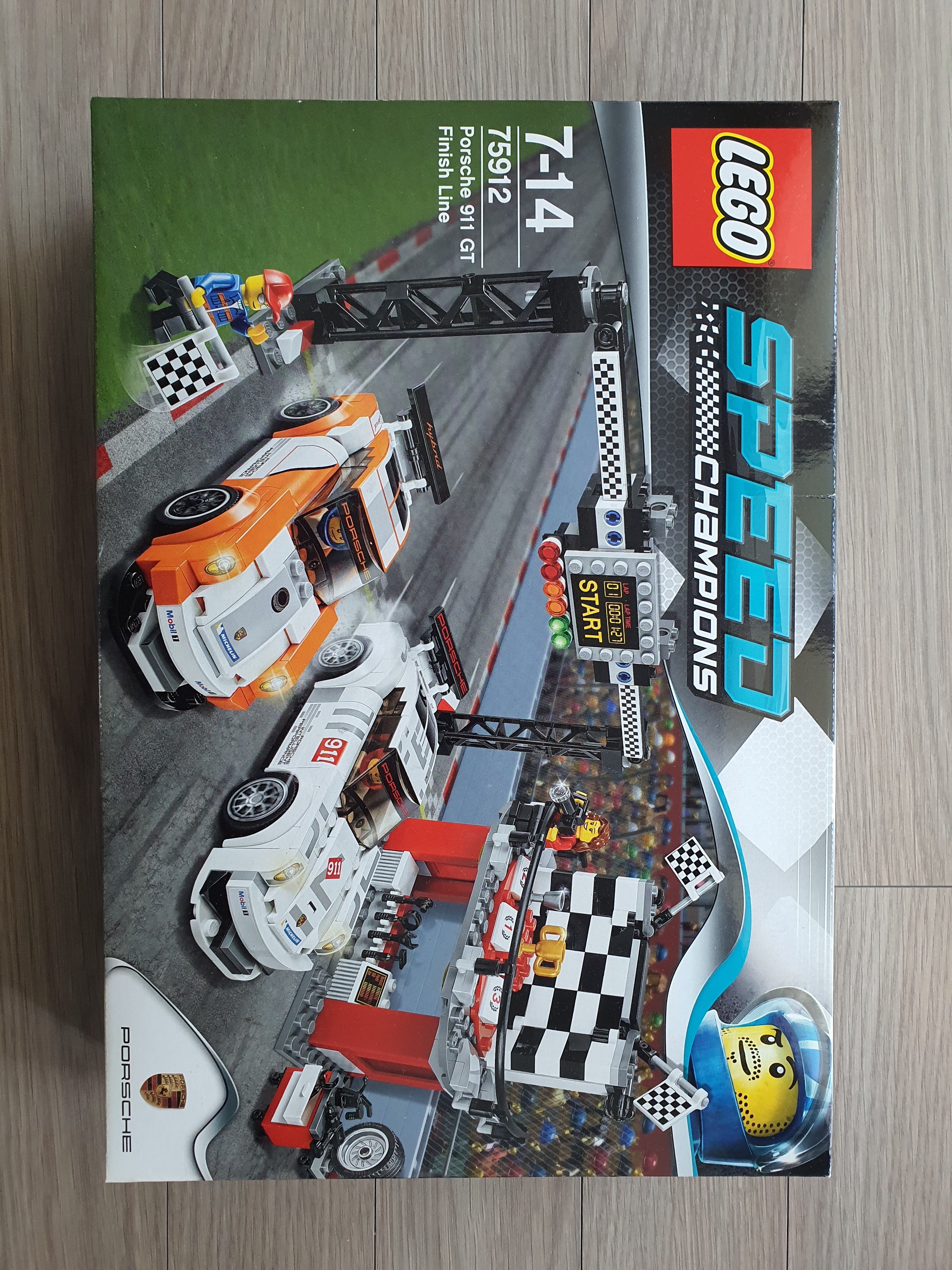 Lego Porsche 911 GT Finish Line 착용 스타일 - 1
