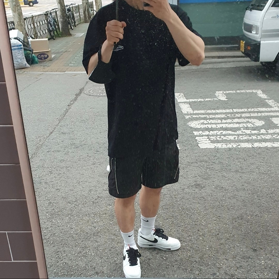 Nike x Peaceminusone Air Force 1 Low Para-Noise 2.0, Wooyoungmi White Back Logo T-Shirt Black - 22SS 착용 스타일