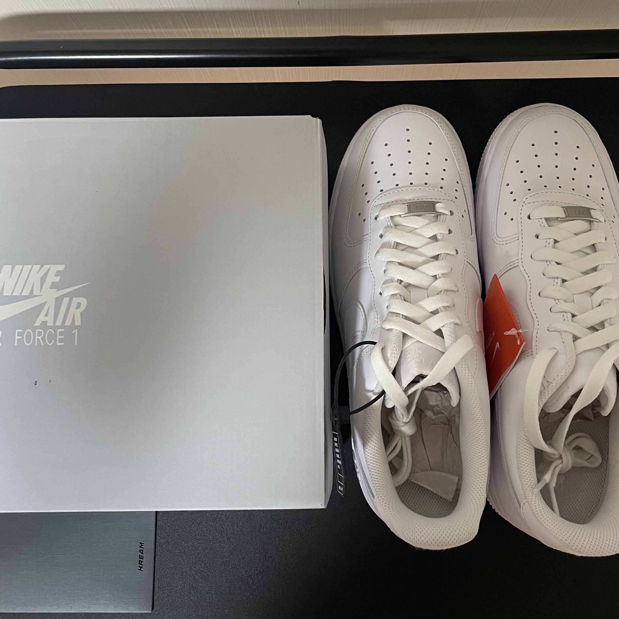 Nike Air Force 1 '07 Low White 착용 스타일 - 1