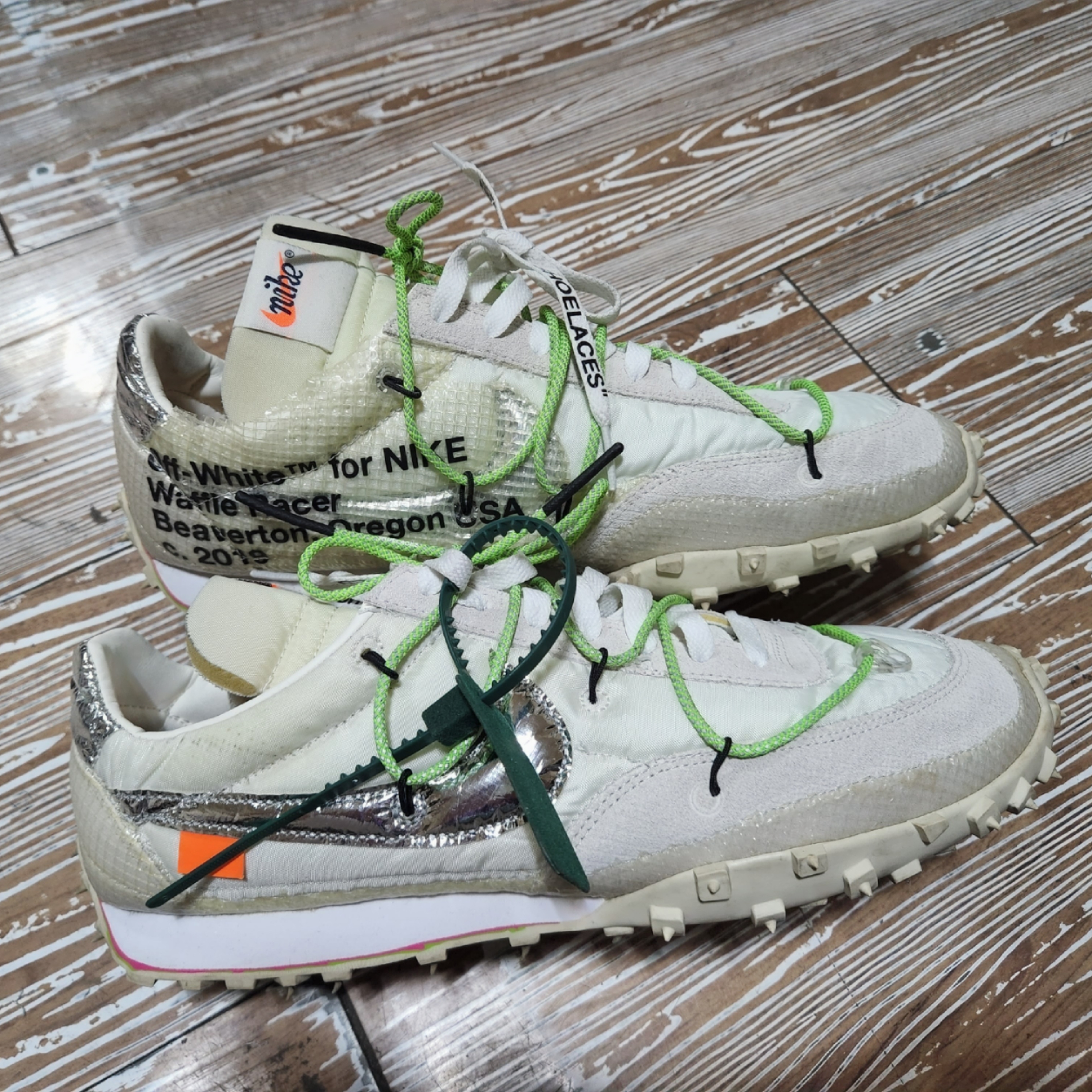 (W) Nike x Off-White Waffle Racer White 착용 스타일 - 2