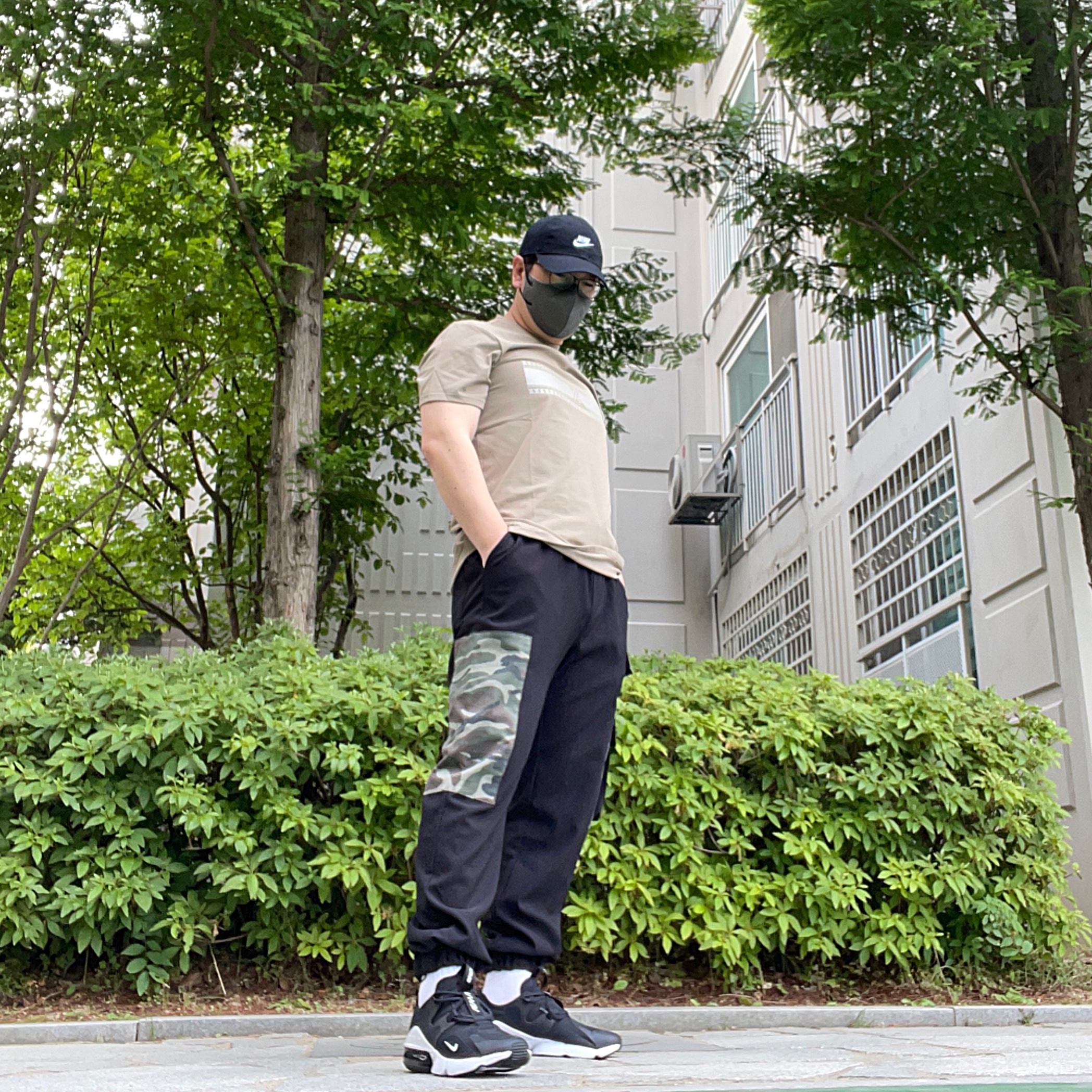 Nike Heritage 86 Futura Washed Cap Black White 착용 스타일 - 2