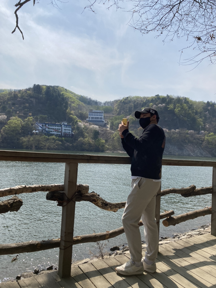 KREAM 프로필 이미지