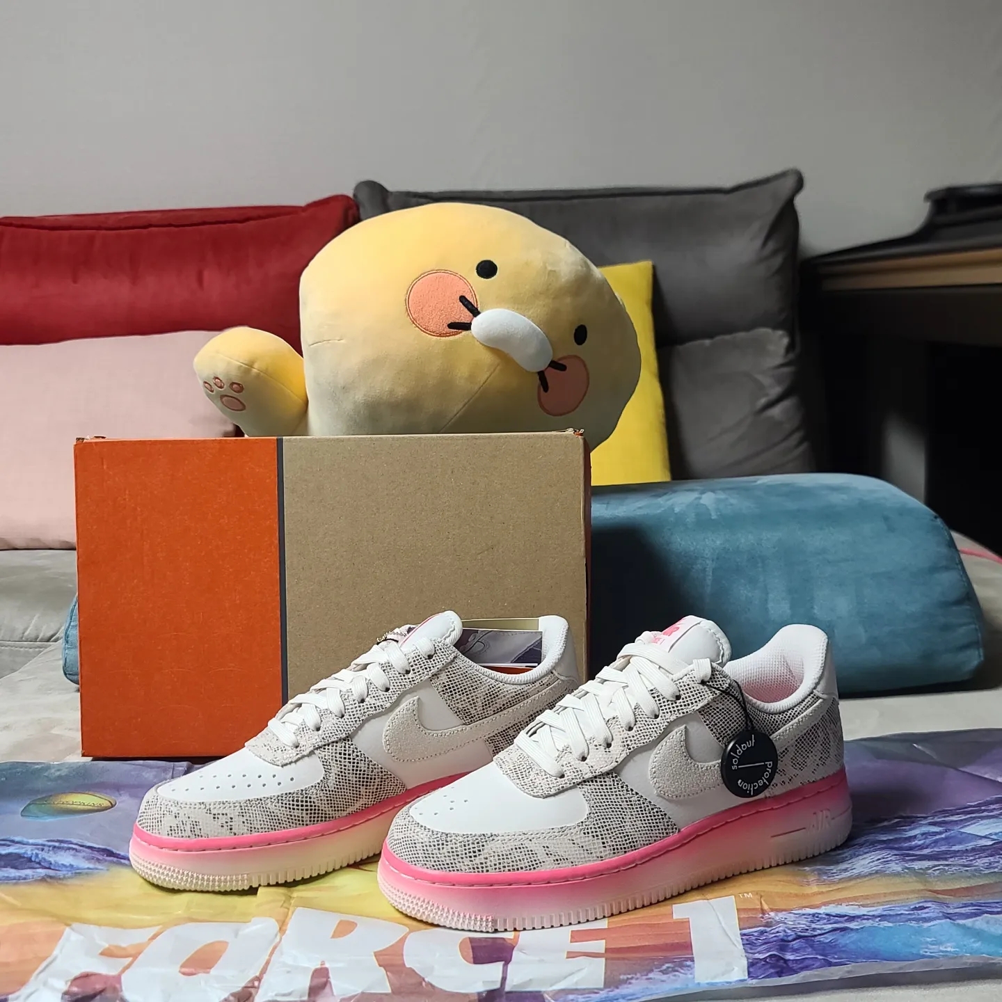(W) Nike Air Force 1 '07 LX Our Force 1 착용 스타일 - 1