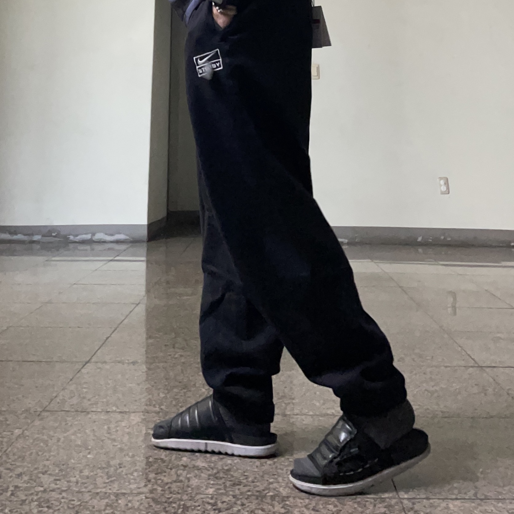 Nike x Stussy NRG RA Washed Fleece Pants Black (DN4030-010) 착용 스타일 - 1