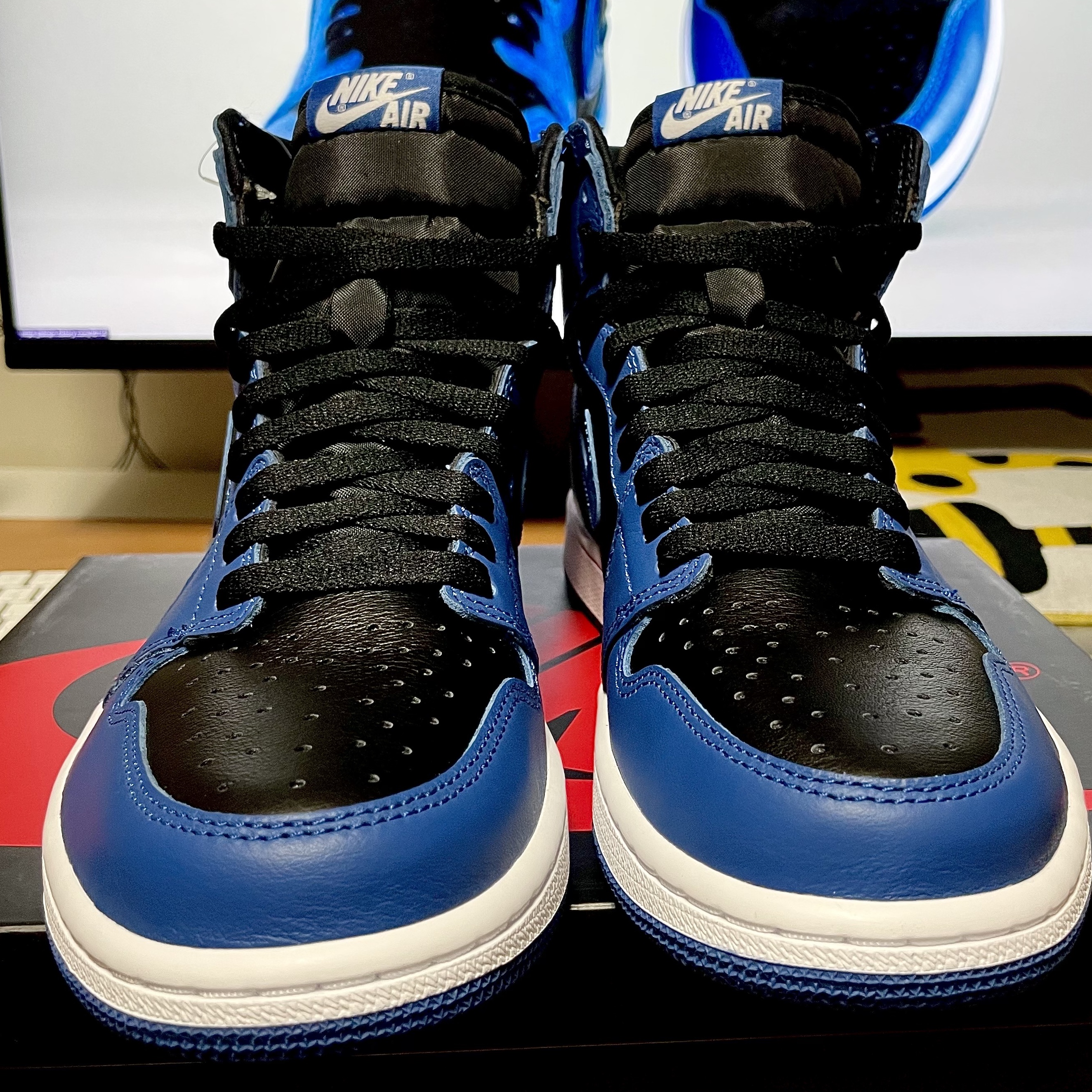 Jordan 1 Retro High OG Dark Marina Blue 착용 스타일 - 3