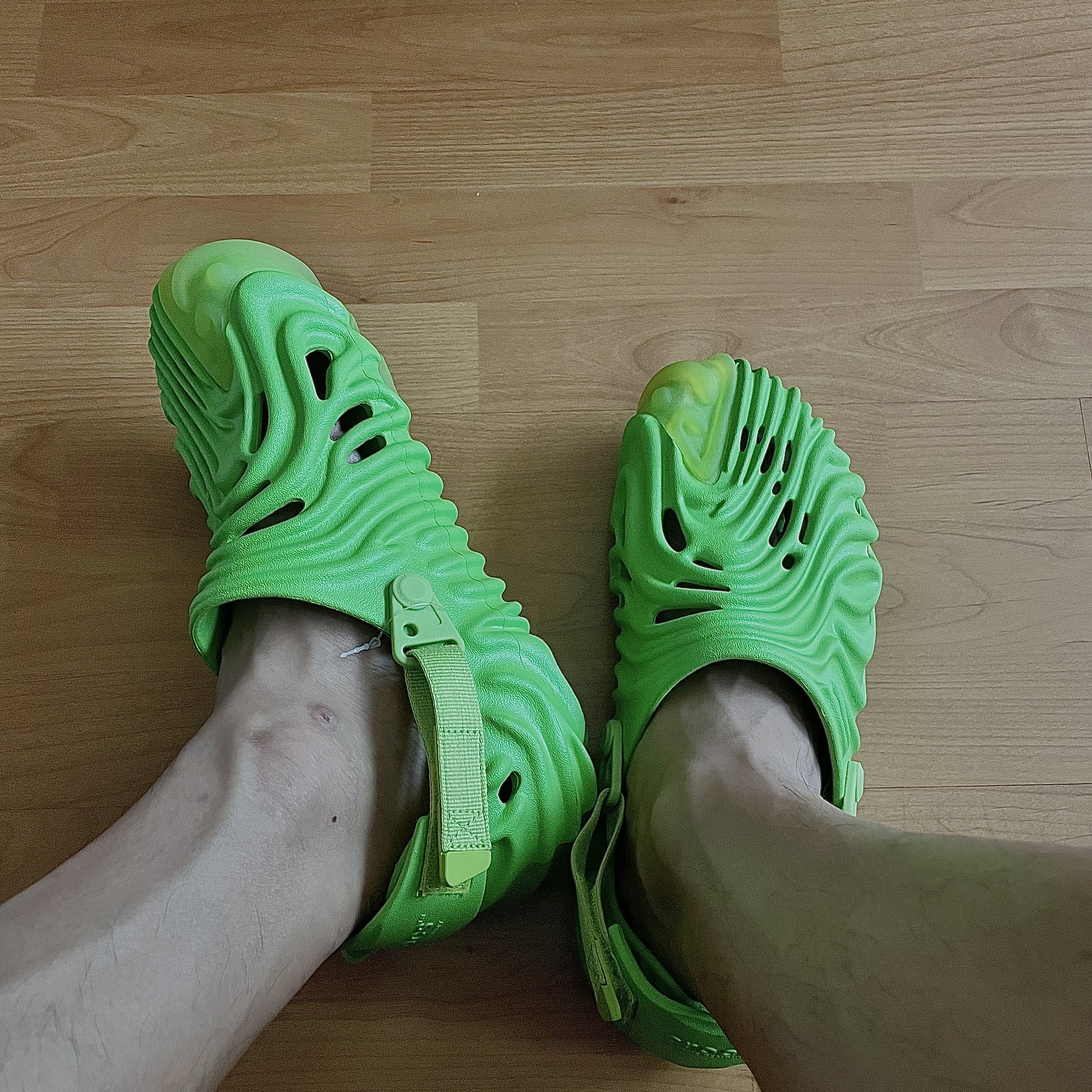Crocs x Salehe Bembury Pollex Clog Crocodile 착용 스타일