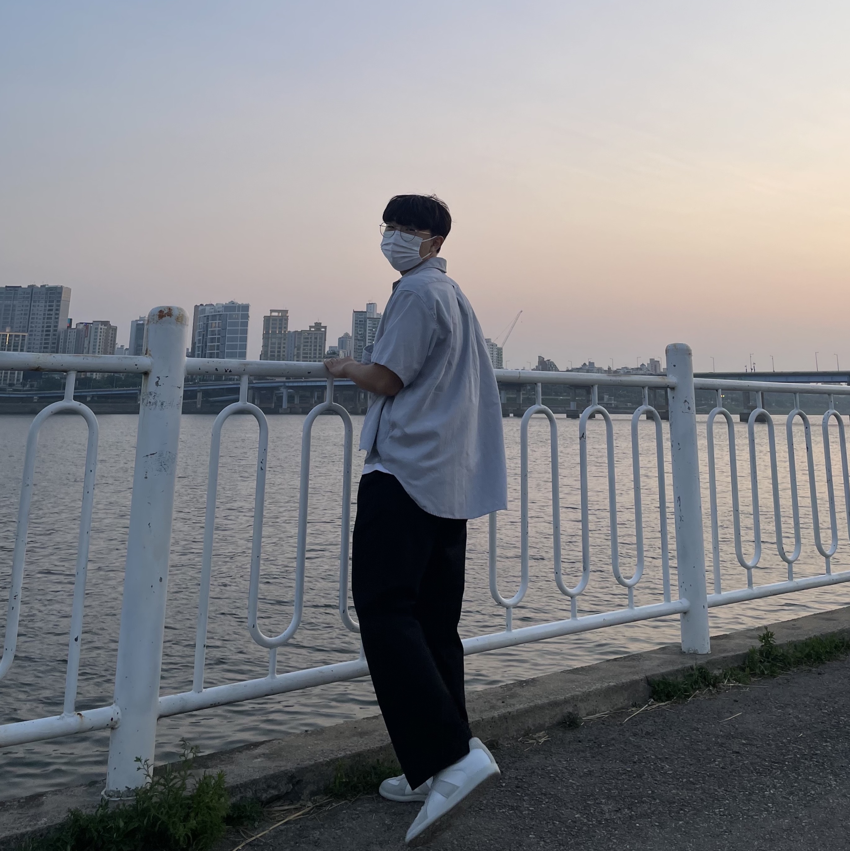 Maison Margiela Calfskin Replica Sneakers, Maison Margiela Calfskin Replica Sneakers White 착용 스타일 - 1