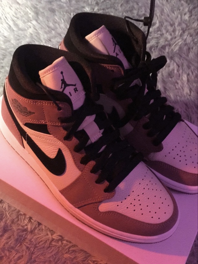 (W) Jordan 1 Mid SE Light Mulberry 착용 스타일