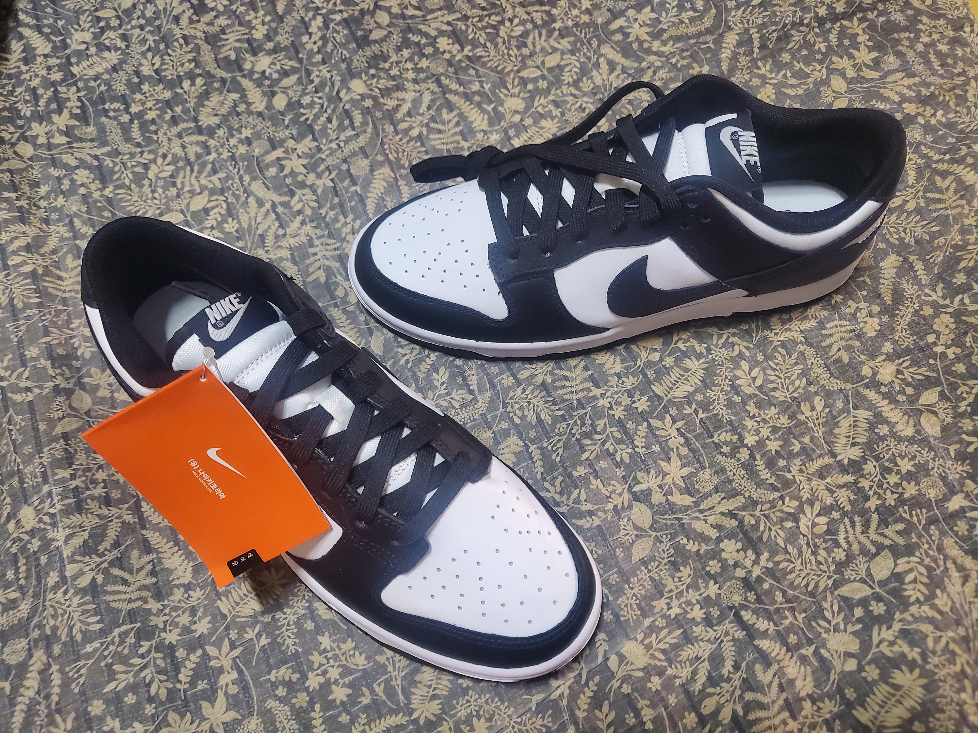 Nike Dunk Low Retro Black 착용 스타일 - 1