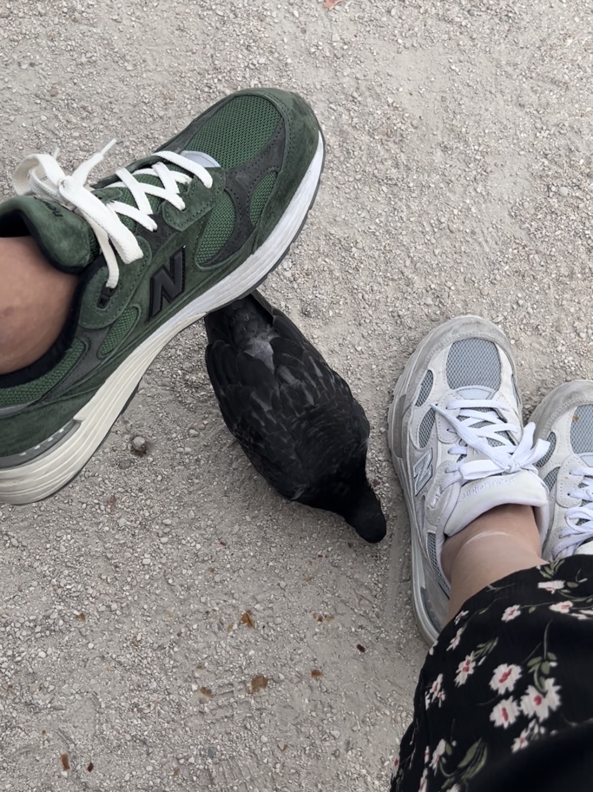 New Balance 992 Made in USA White Silver, New Balance x JJJJound 992 Made in USA Mossy Green 착용 스타일 - 1